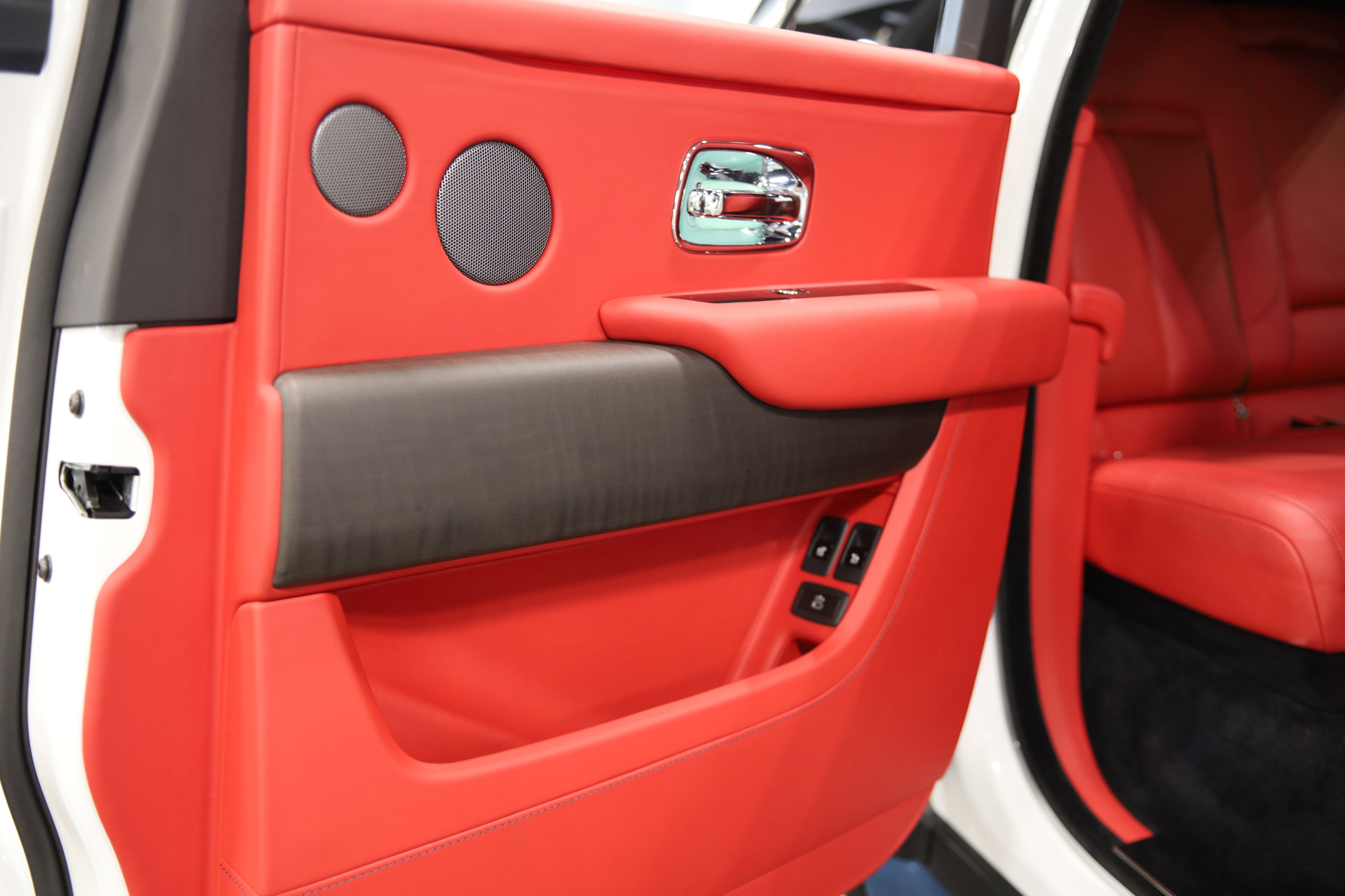 2023 Rolls-Royce Cullinan Base
