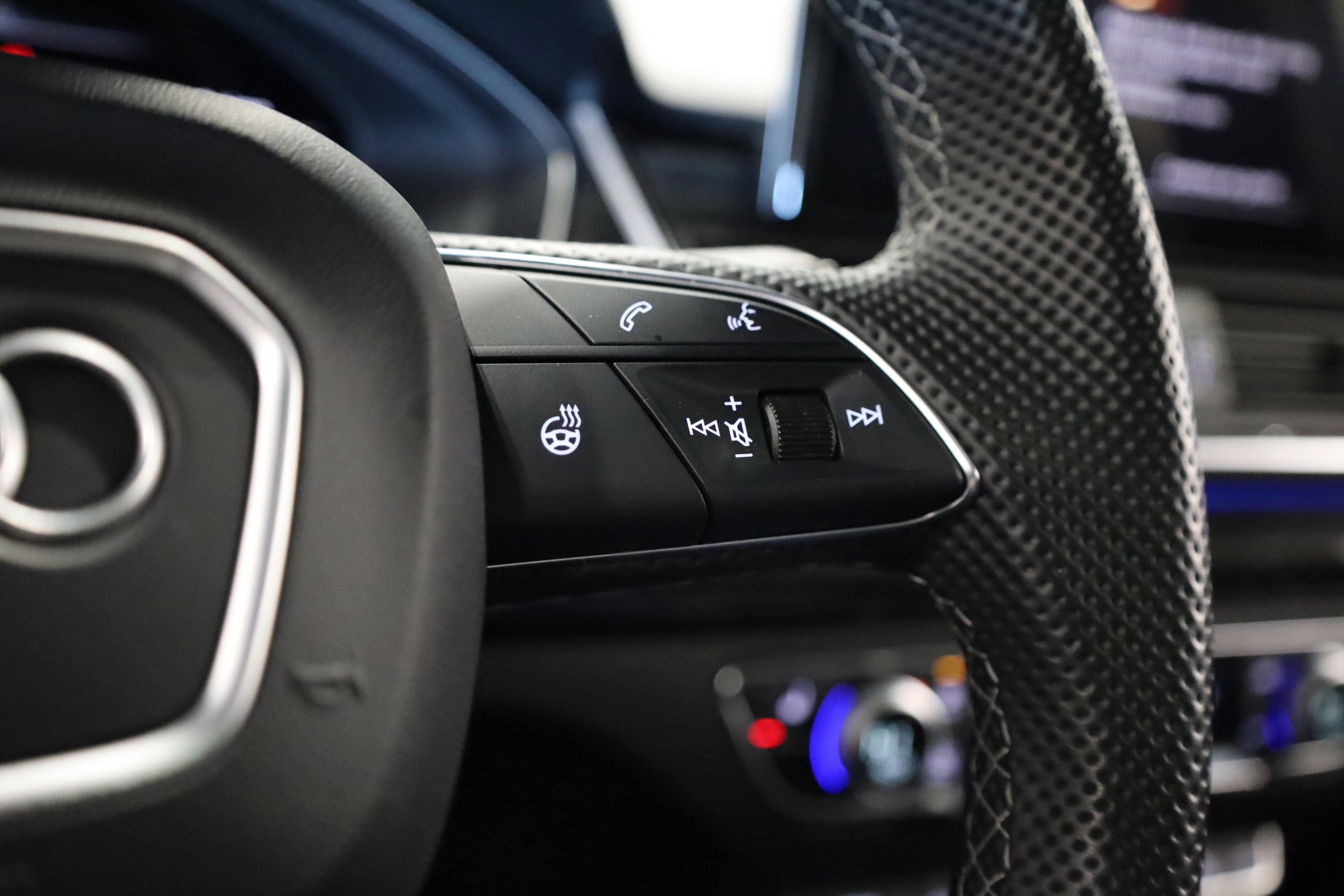 2023 Audi SQ5 Prestige