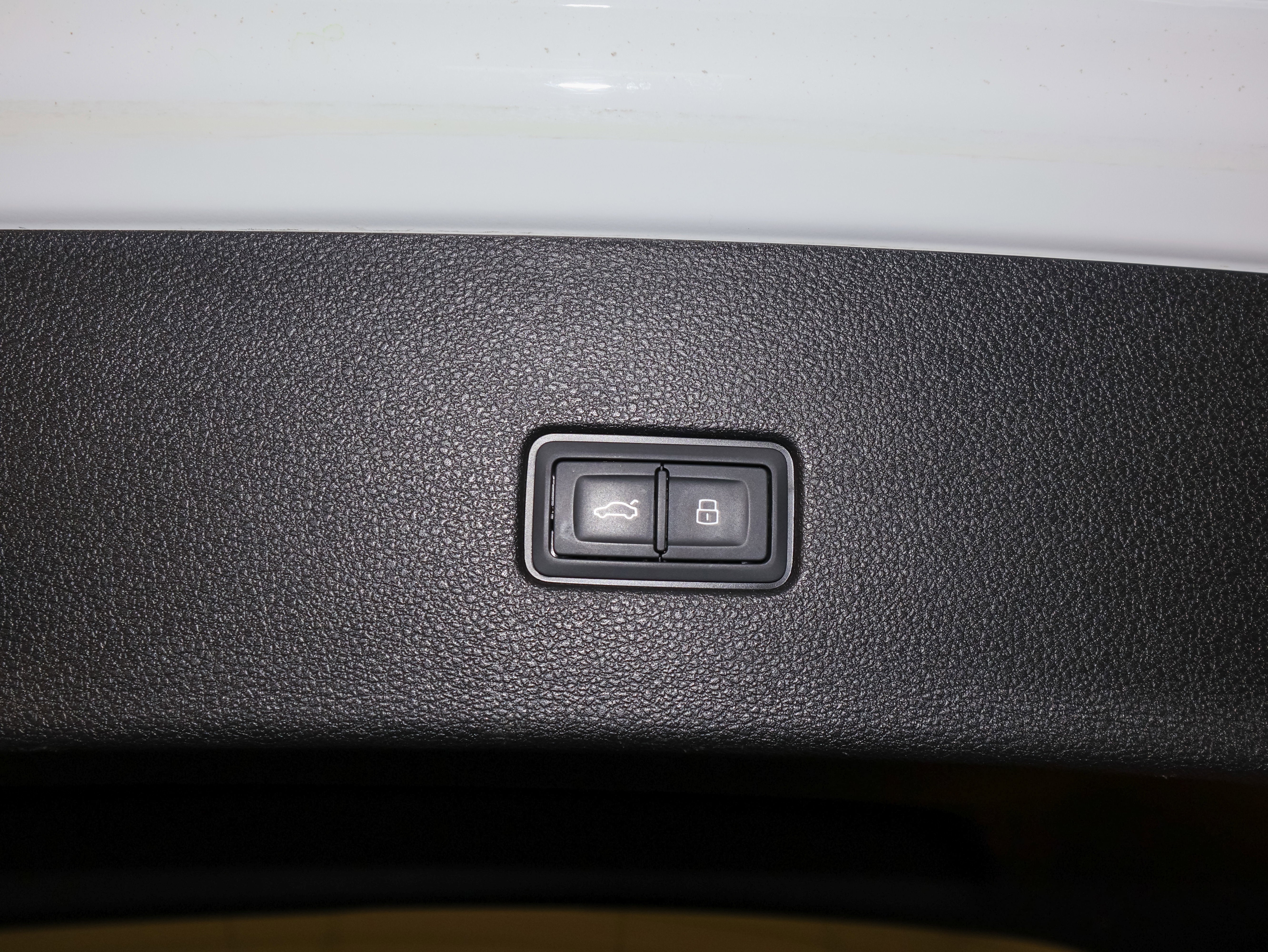 2020 Audi Q8 Premium Plus