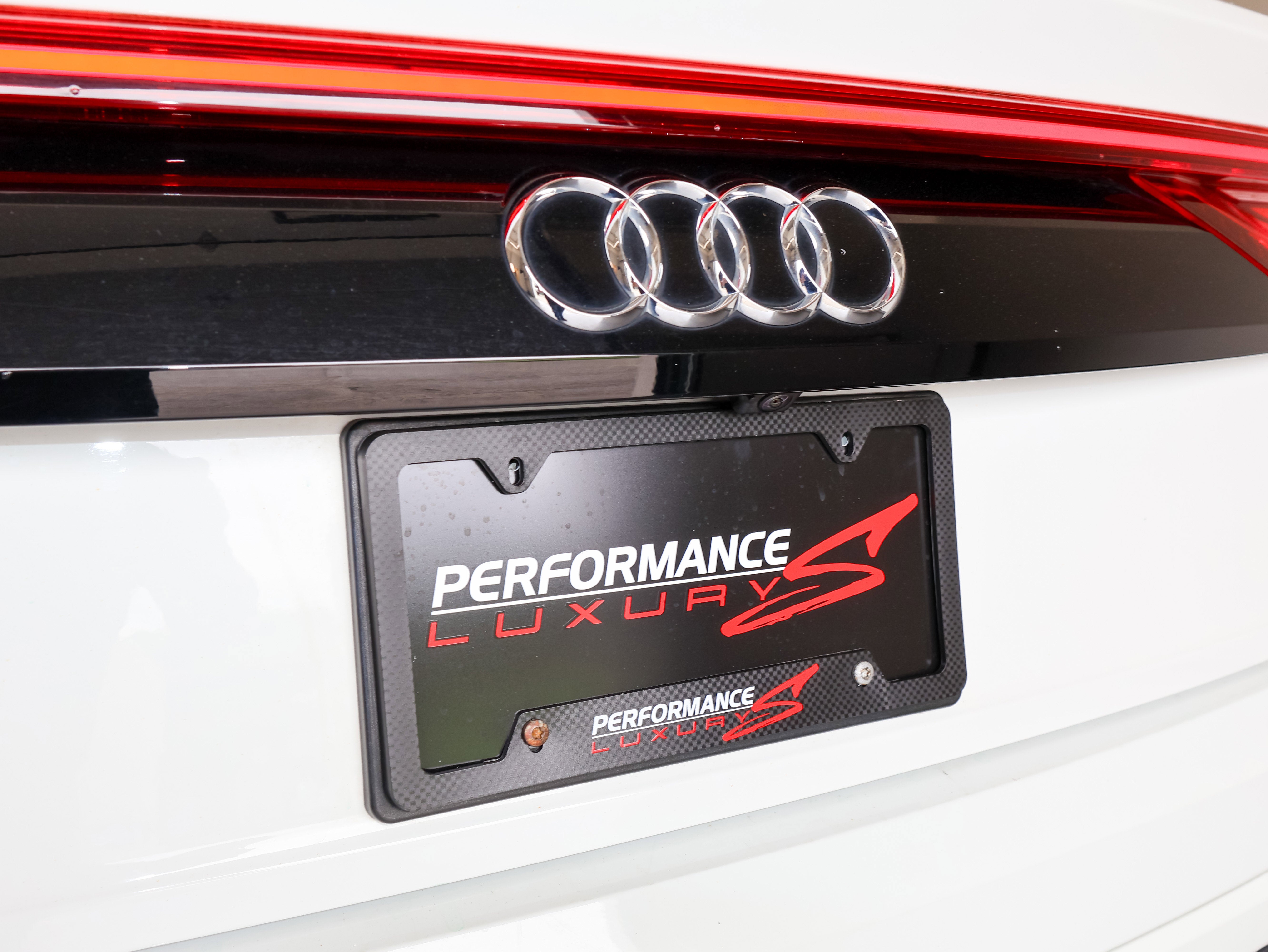 2020 Audi Q8 Premium Plus