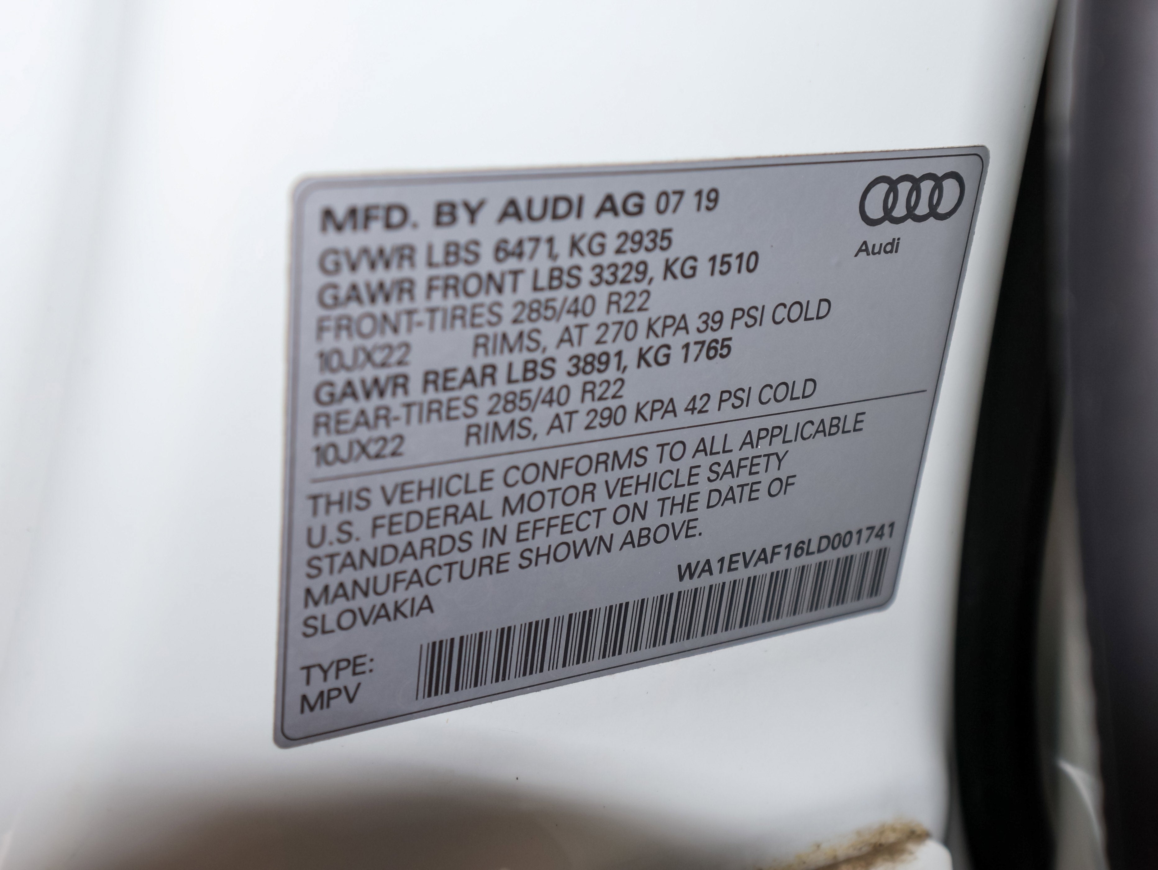 2020 Audi Q8 Premium Plus