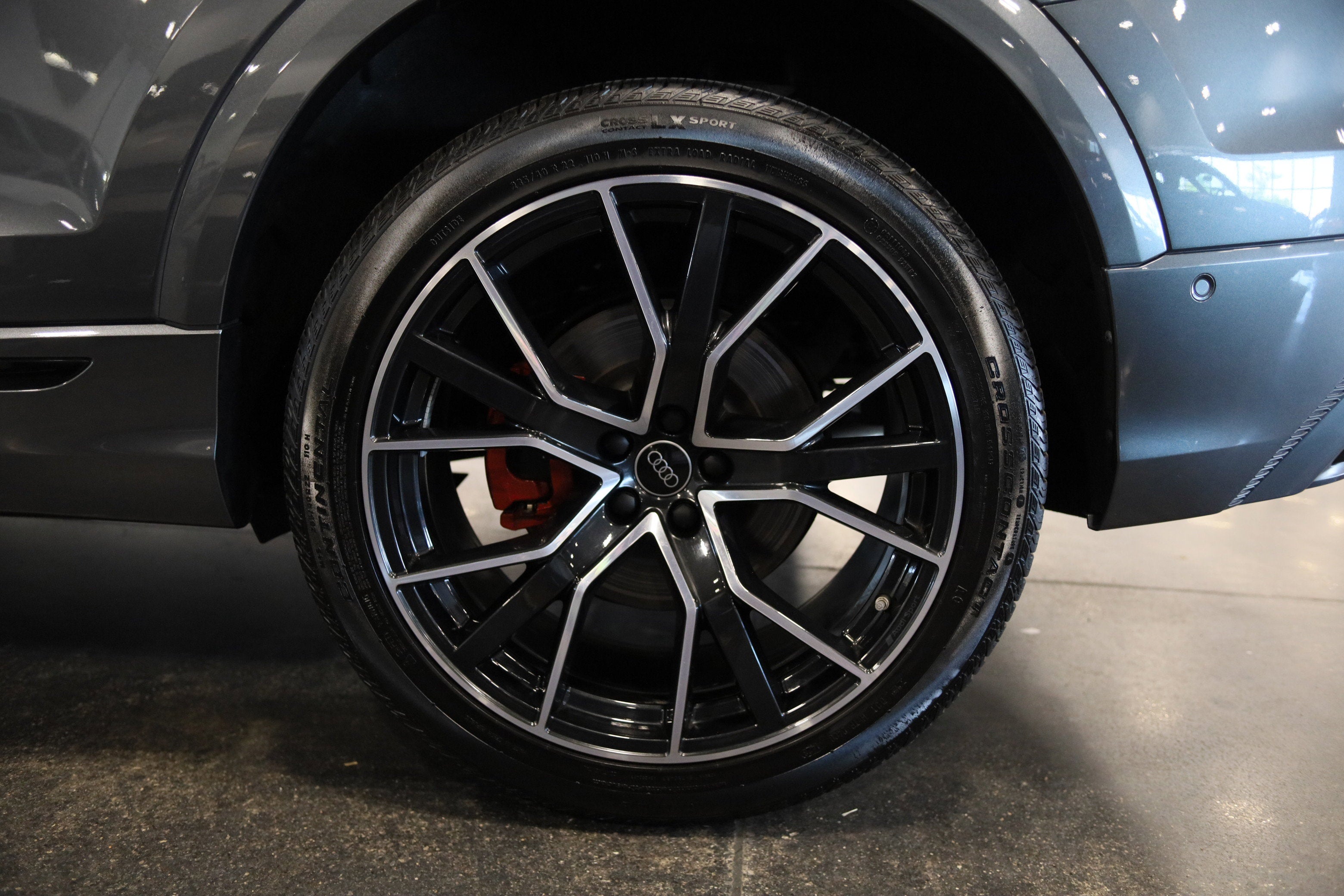 2023 Audi Q8 Premium Plus