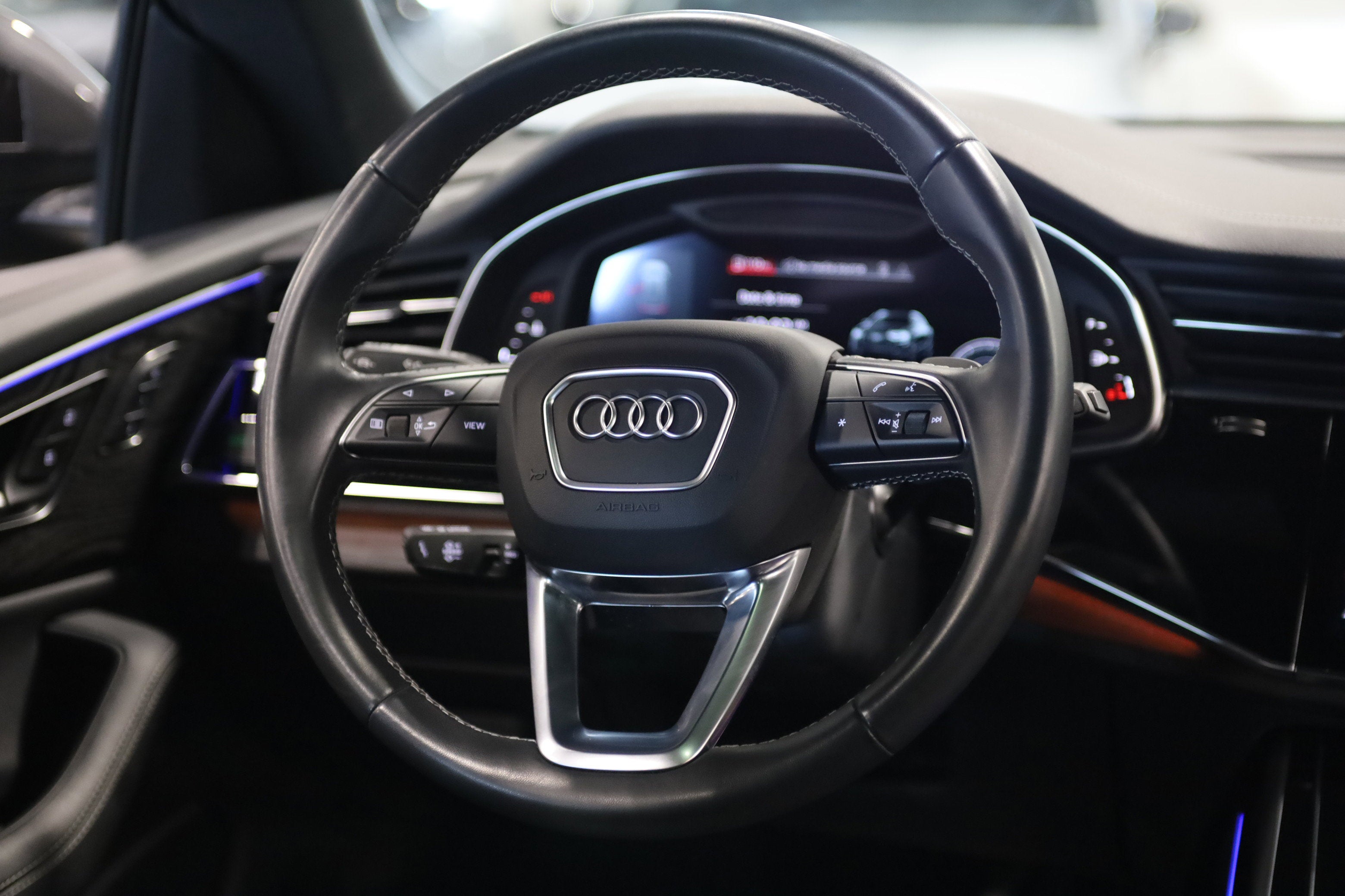 2023 Audi Q8 Premium Plus