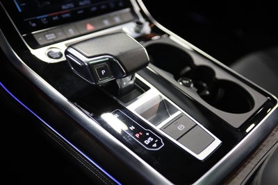 2023 Audi Q8 Premium Plus