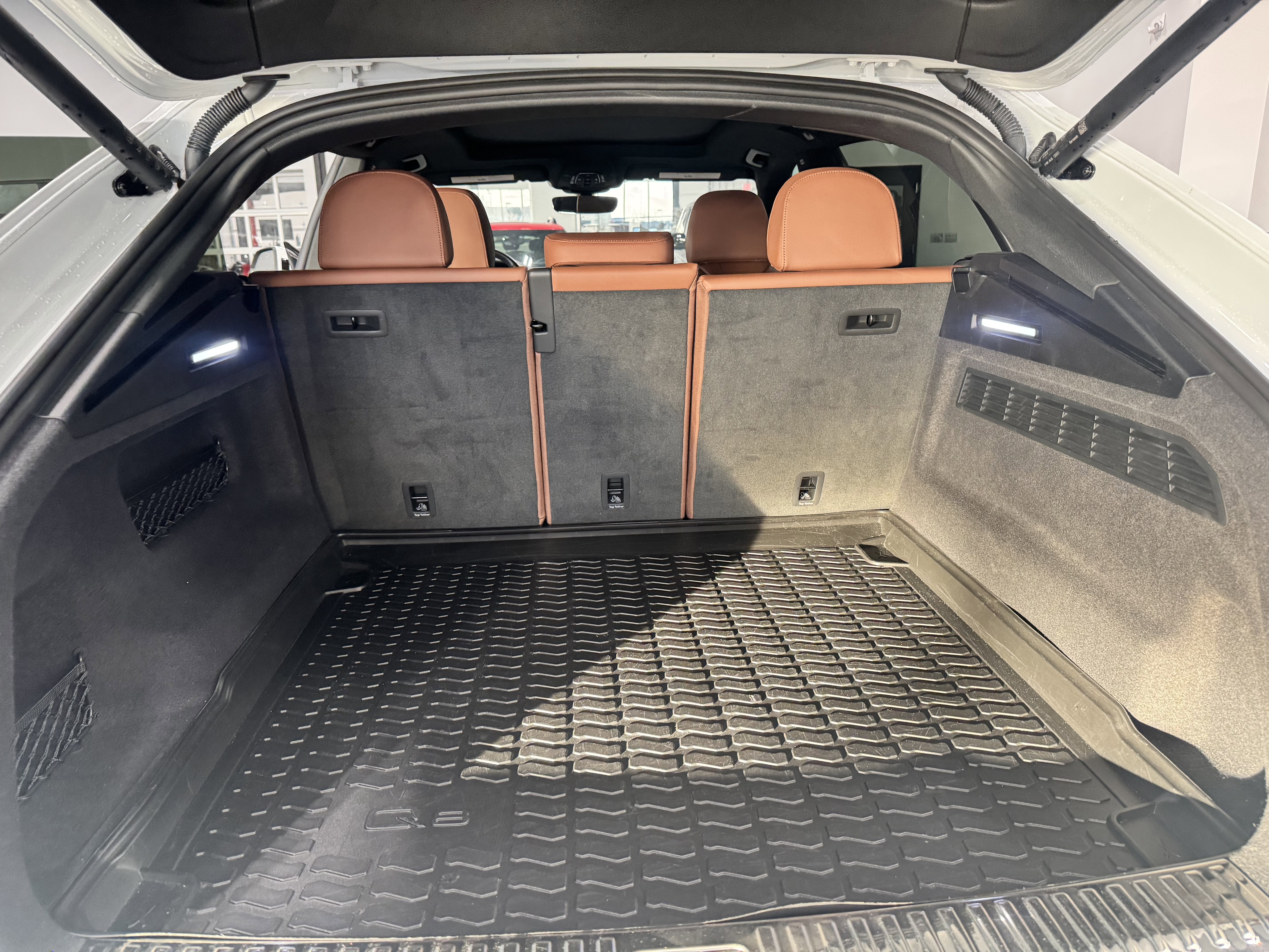 2022 Audi Q8 Premium Plus