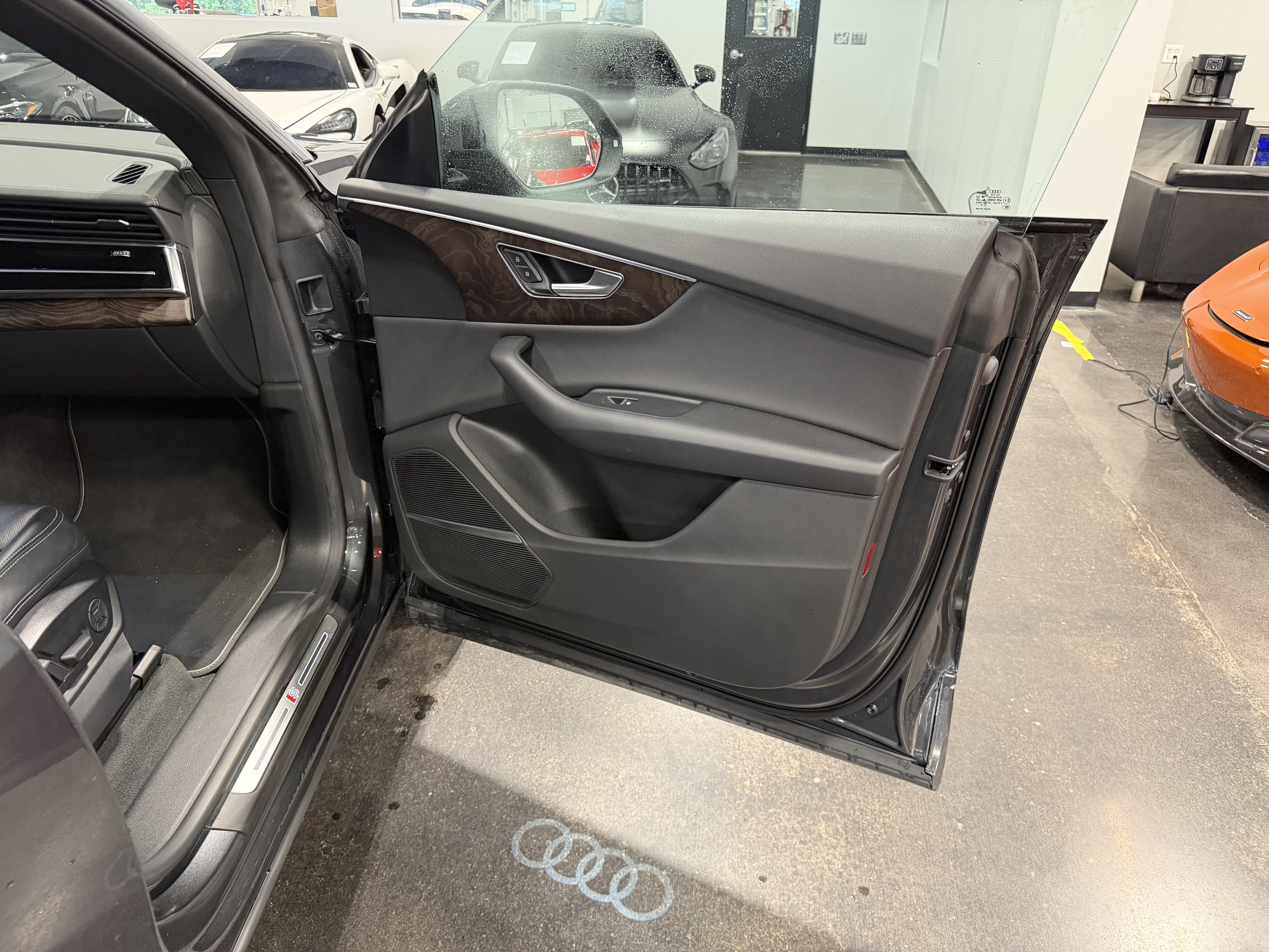 2020 Audi Q8 Prestige