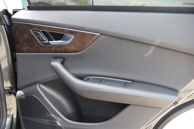 2020 Audi Q8 Prestige
