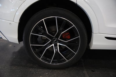 2019 Audi Q8 Prestige