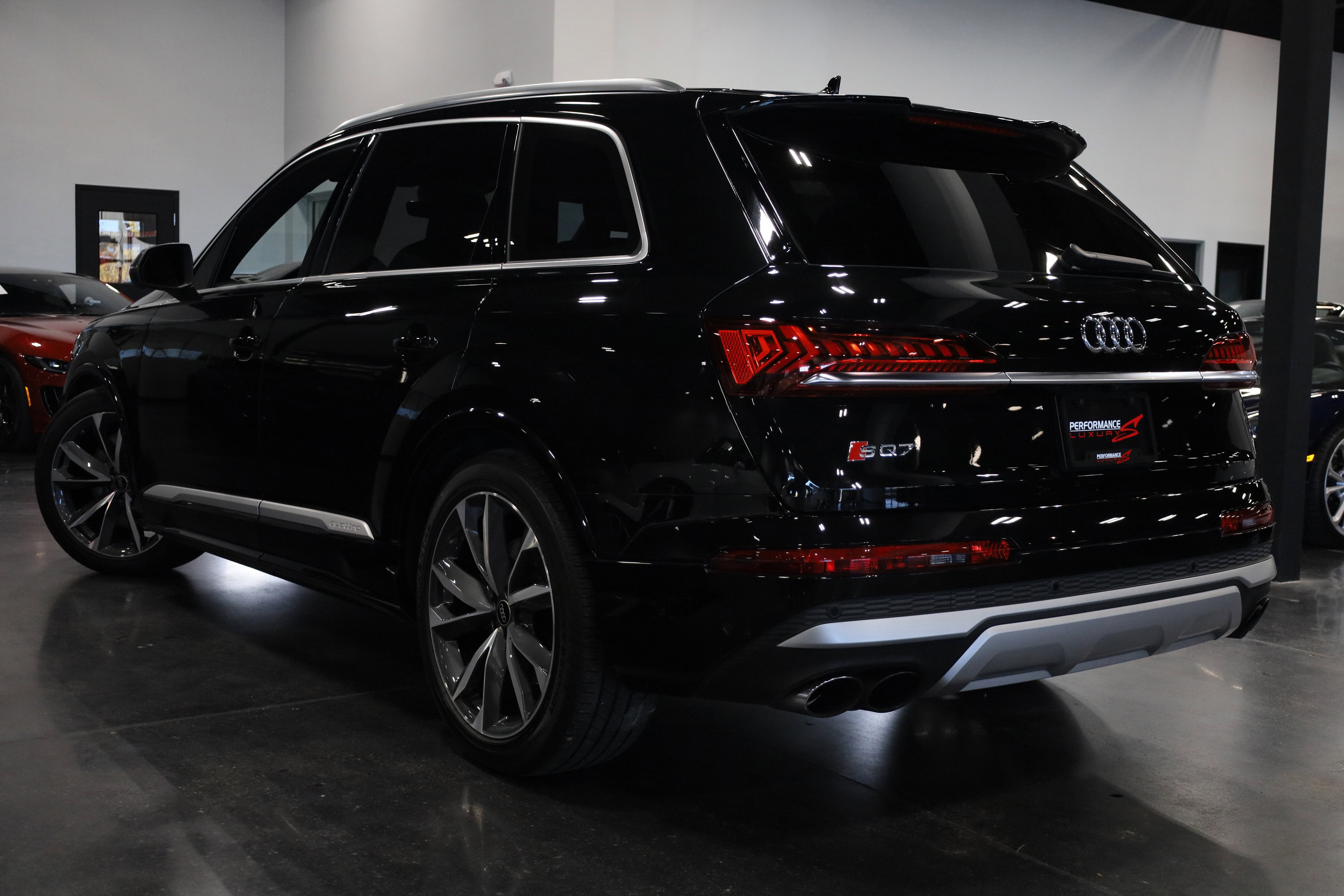 2023 Audi SQ7 Prestige