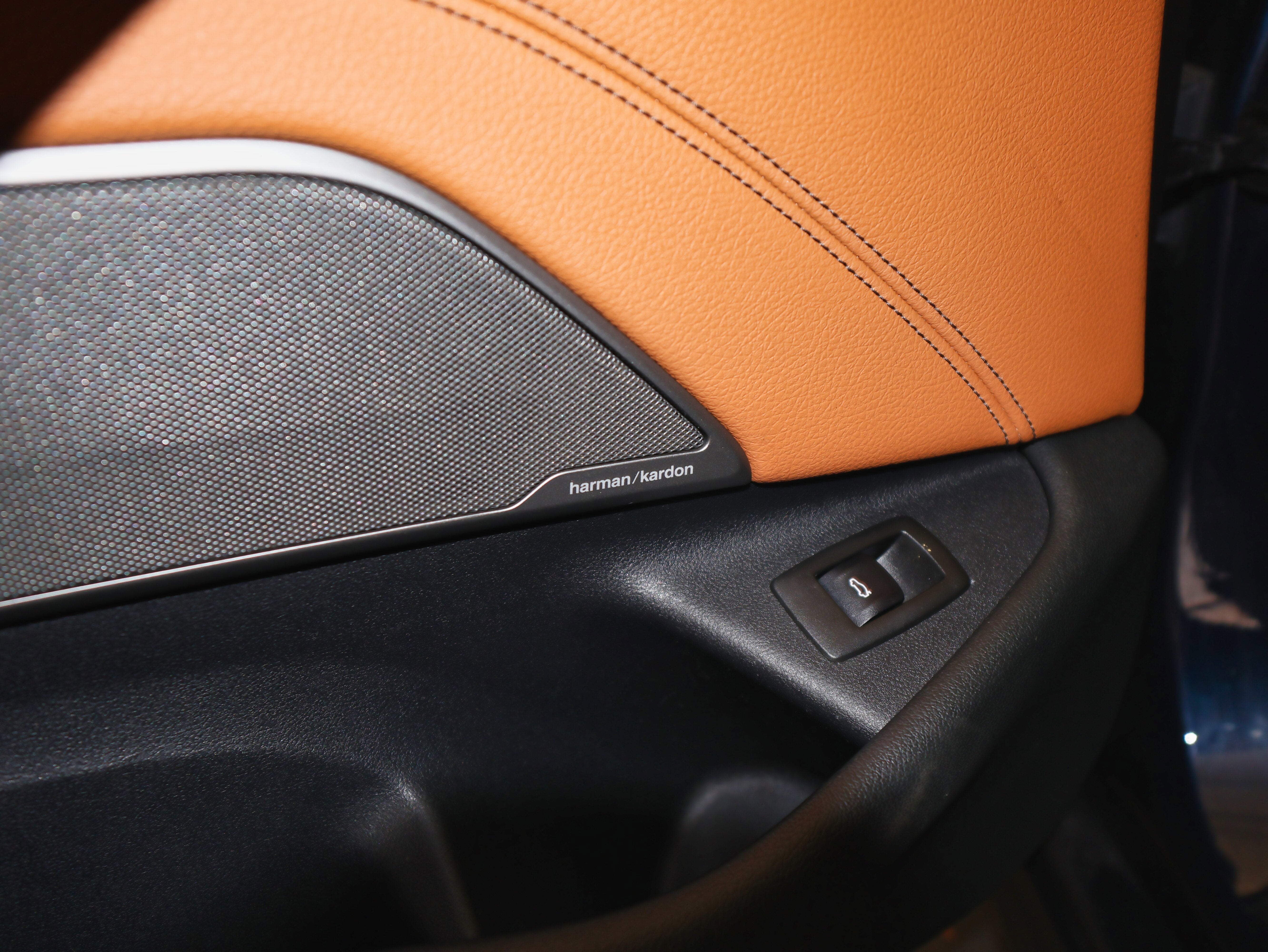 2021 BMW 5 Series M550i xDrive