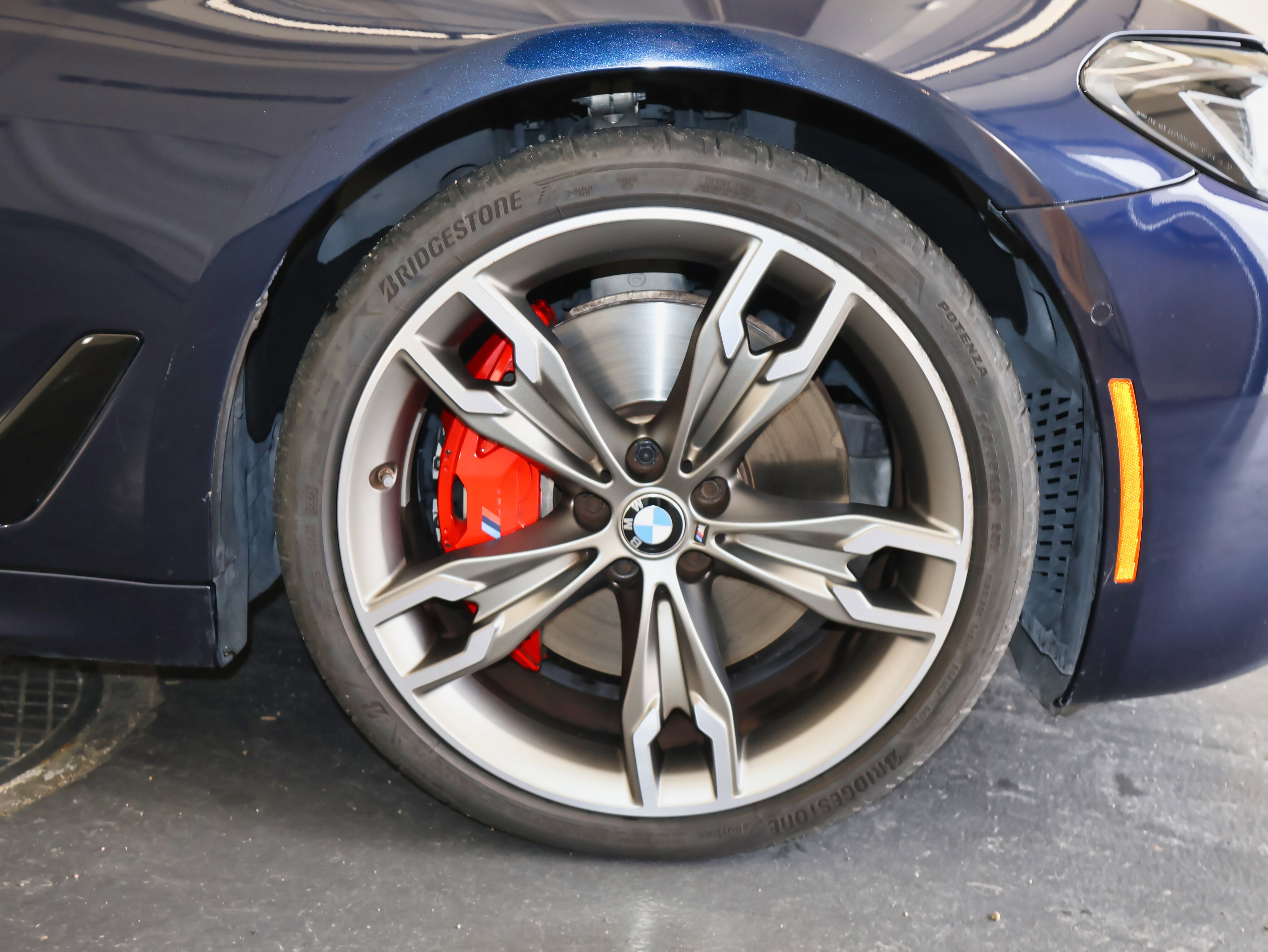 2021 BMW 5 Series M550i xDrive