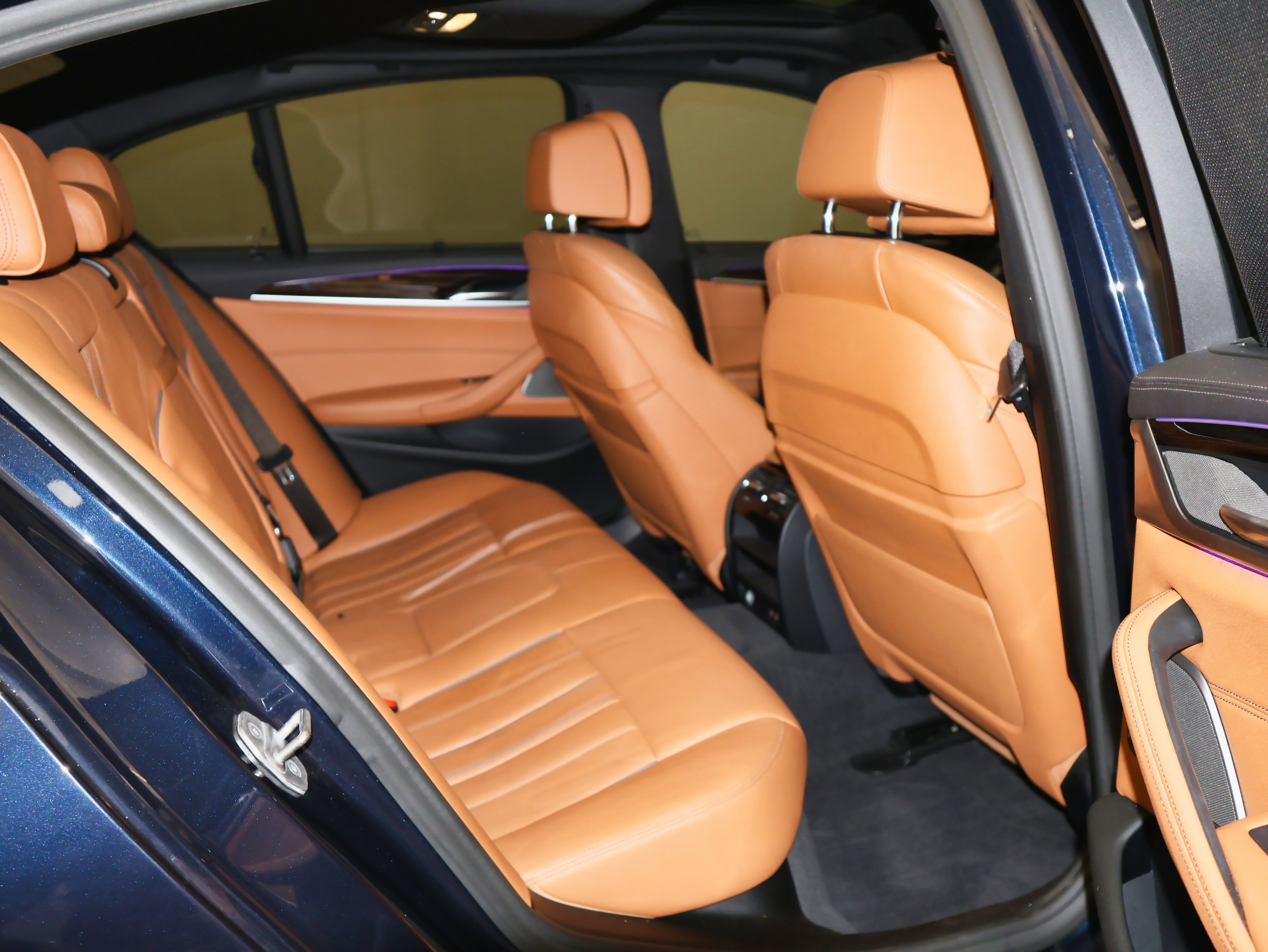 2021 BMW 5 Series M550i xDrive