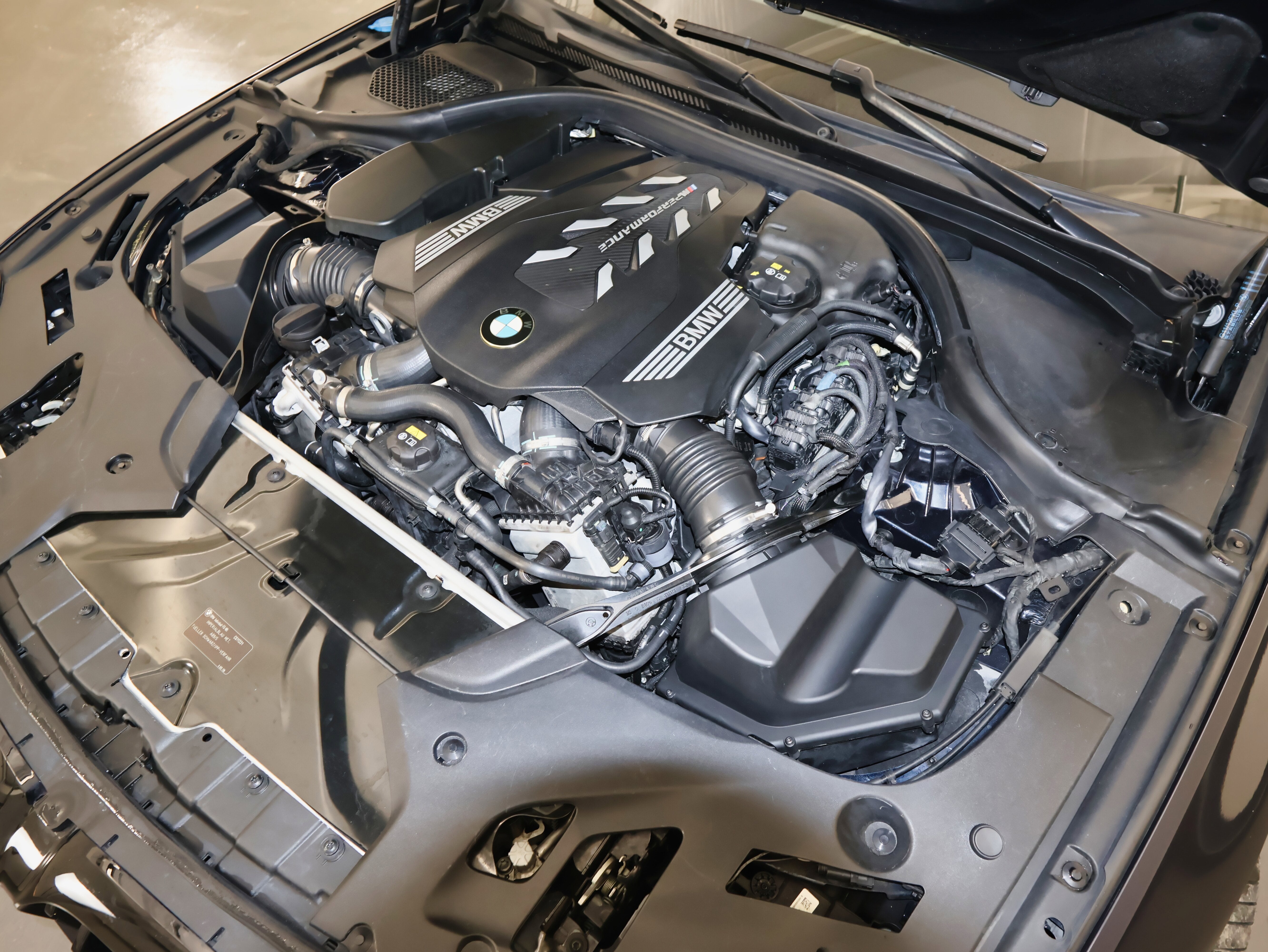 2021 BMW 5 Series M550i xDrive