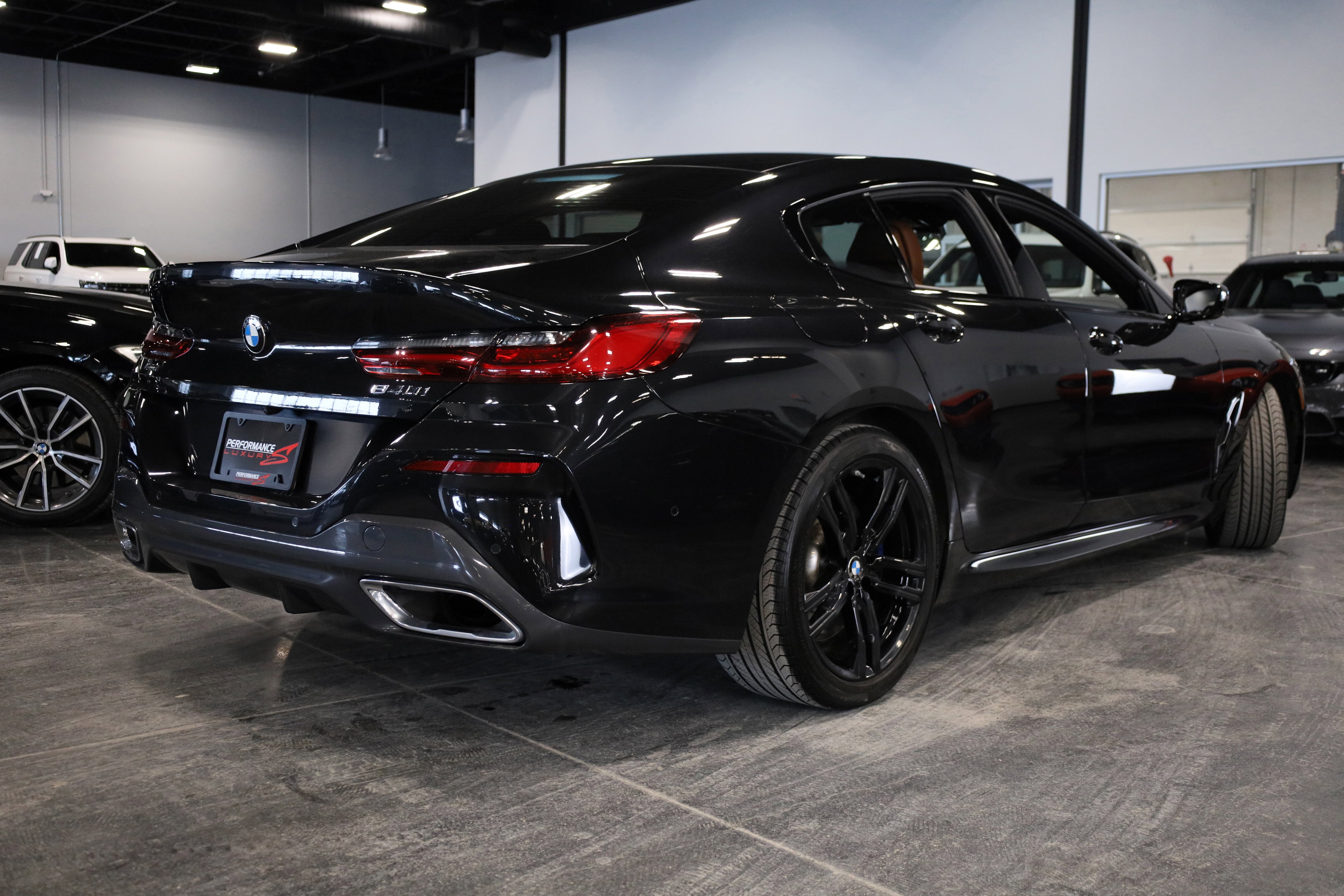 2022 BMW 8 Series 840i