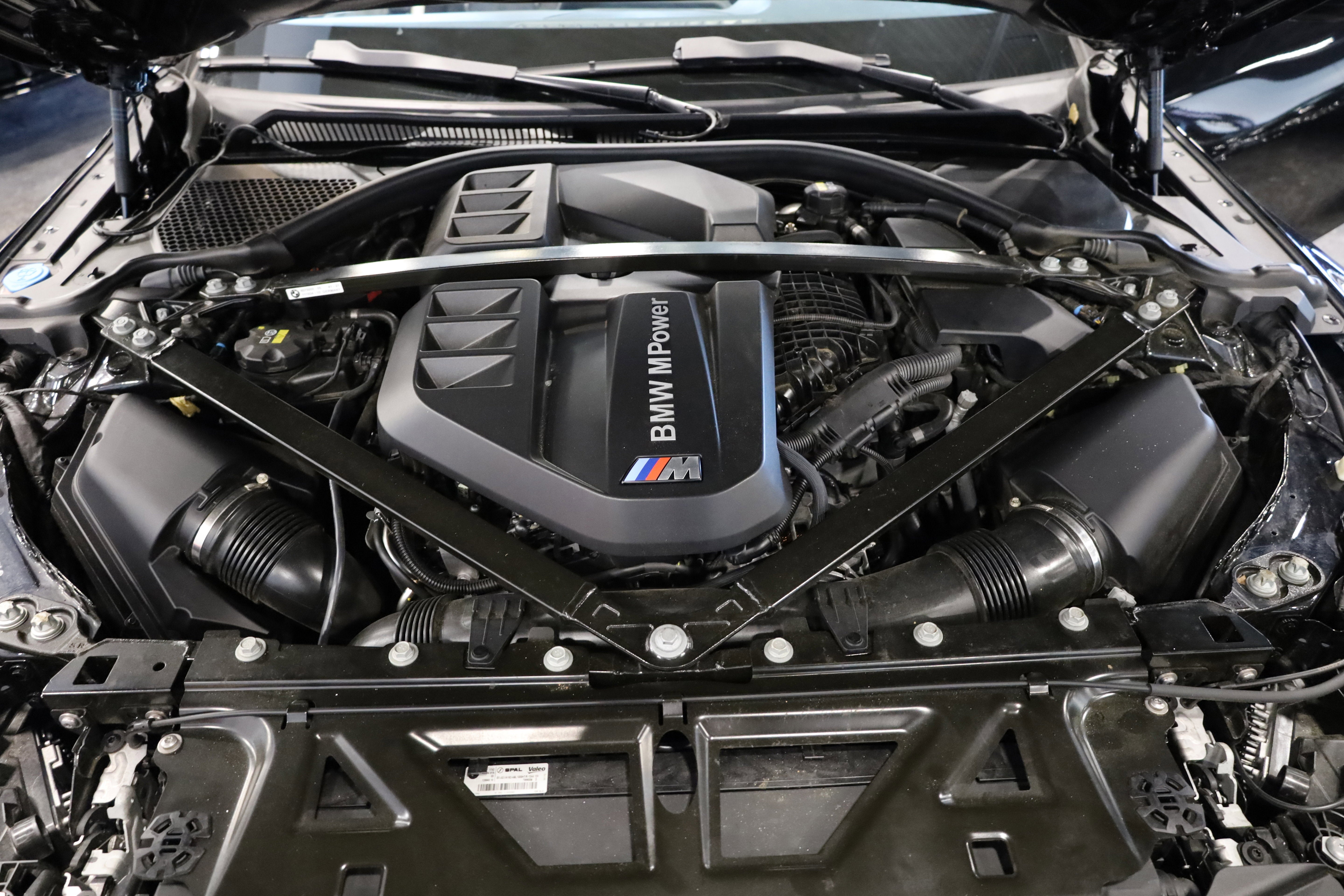 2022 BMW M4 Competition xDrive w/ Carbon Bucket Seats