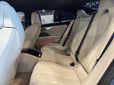 2022 BMW M8 Competition