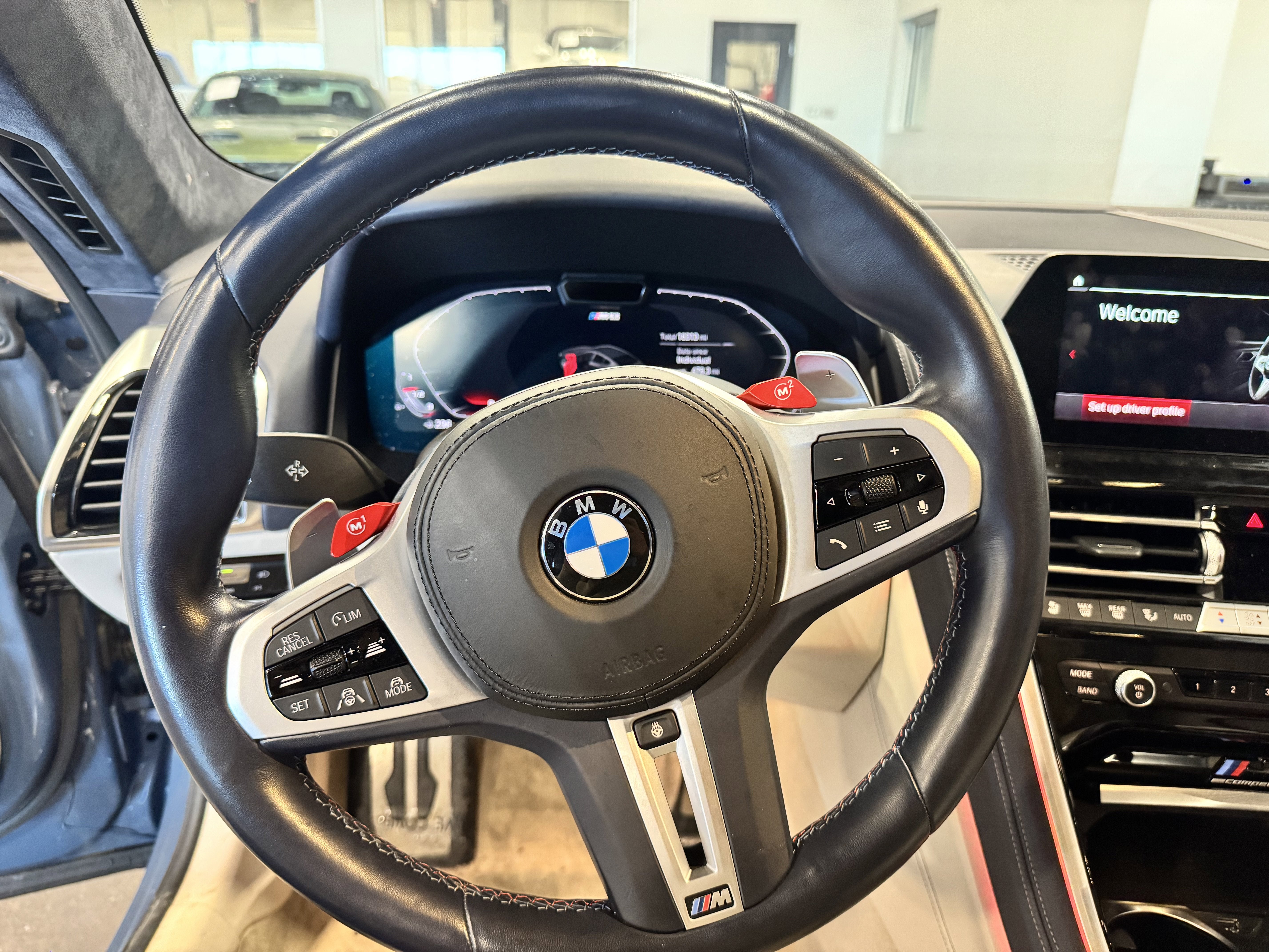 2022 BMW M8 Competition