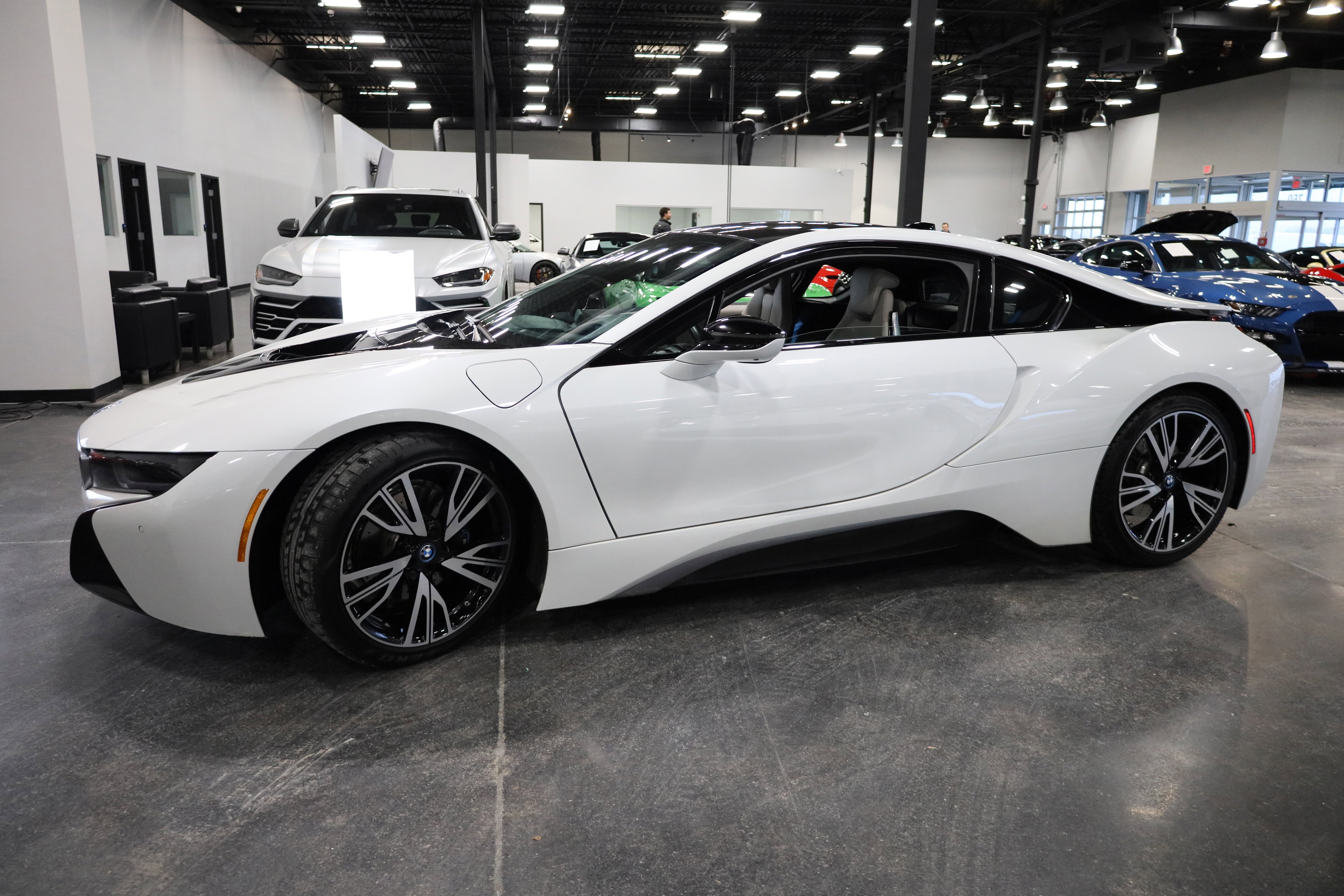 2015 BMW i8 Base