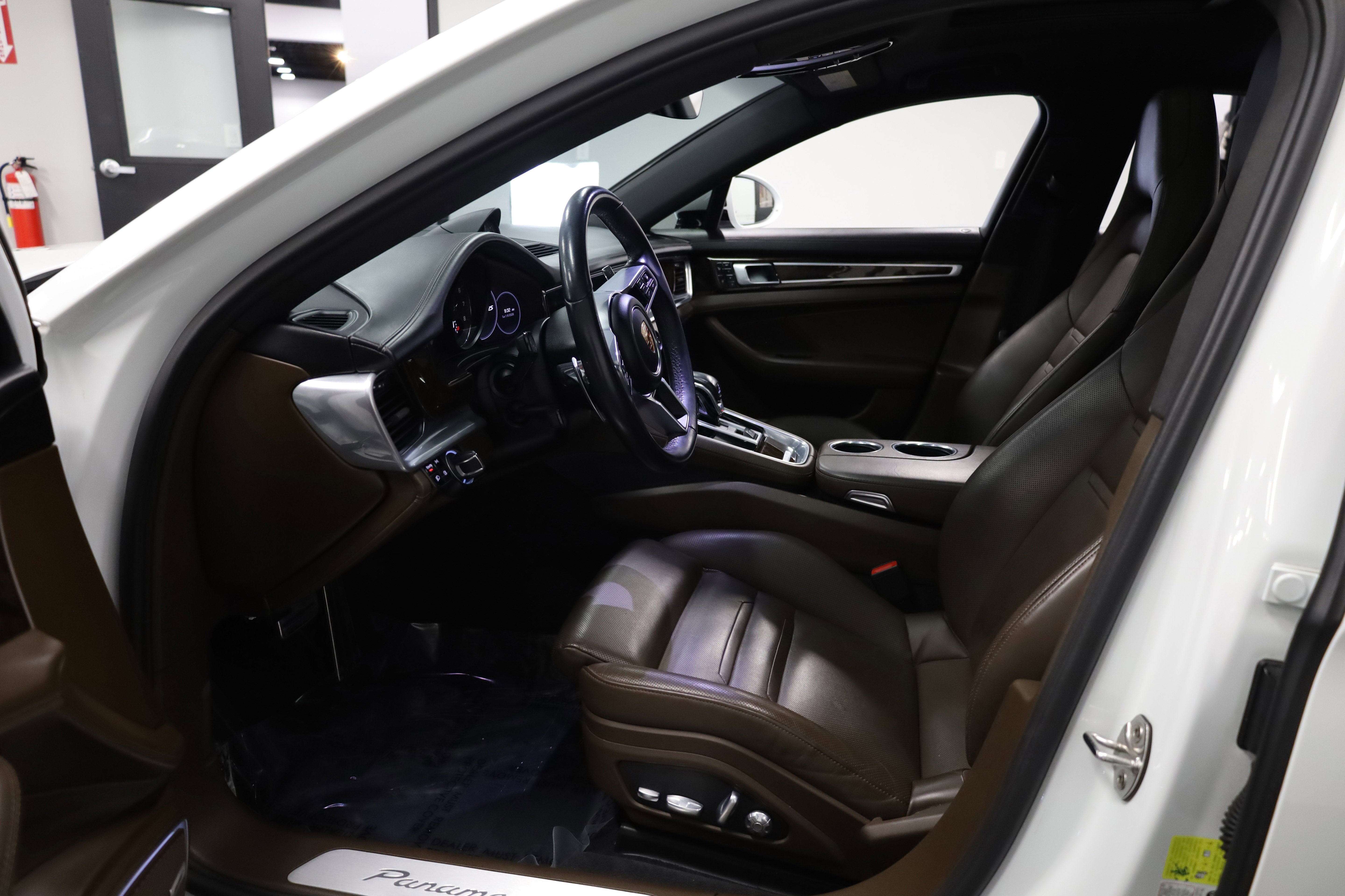 2018 Porsche Panamera 4S