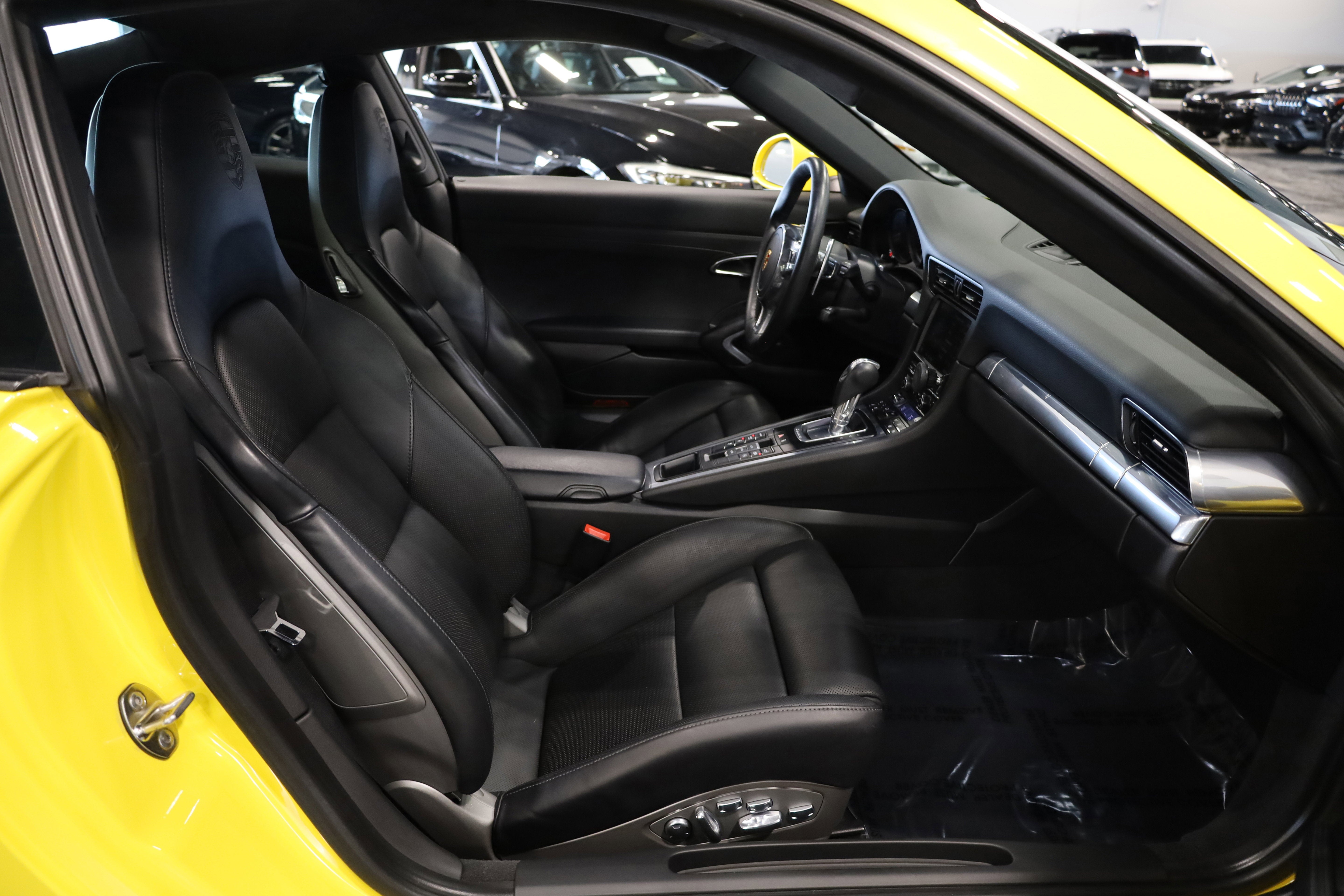 2013 Porsche 911 Carrera 4S