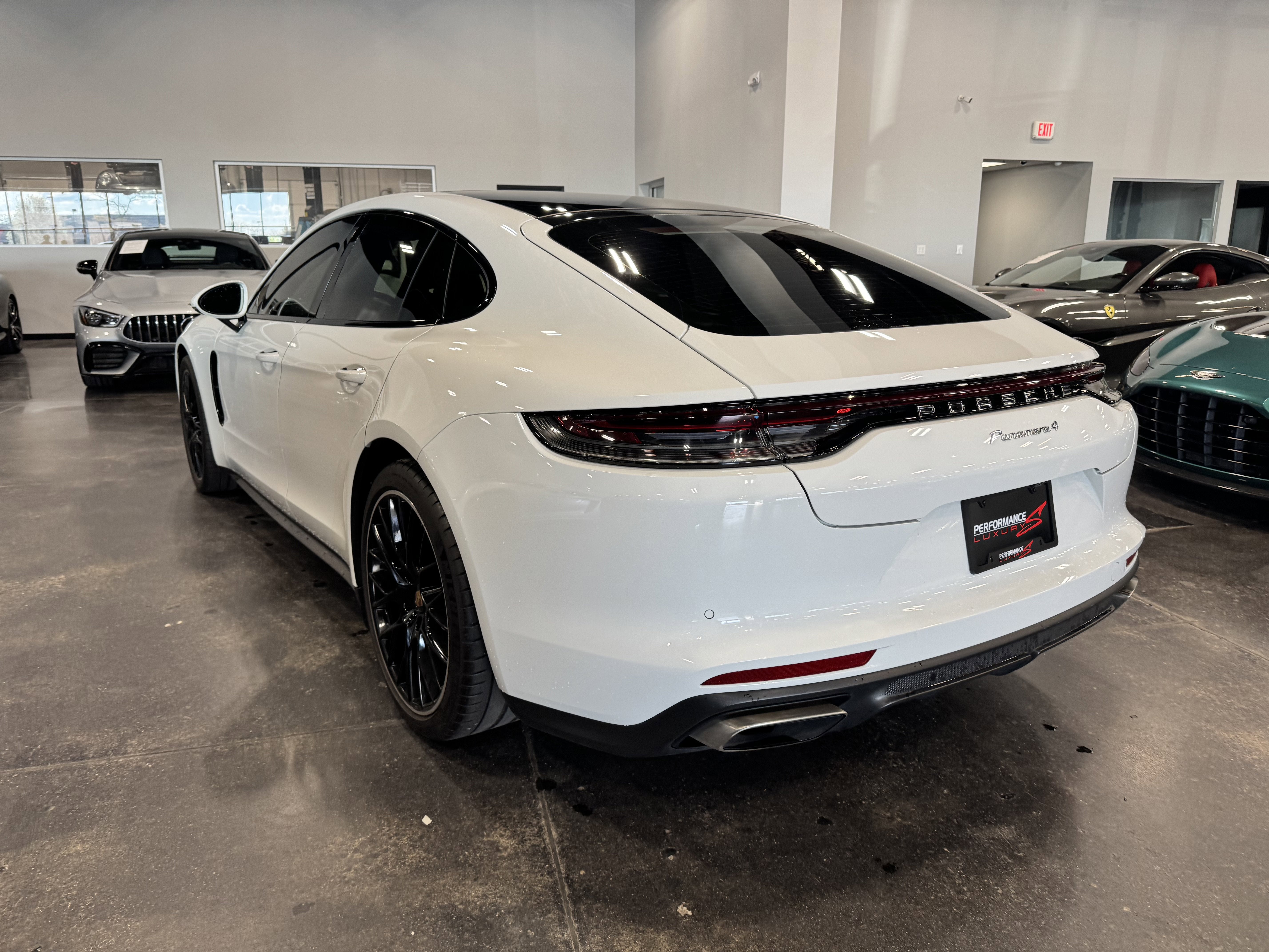 2022 Porsche Panamera 4