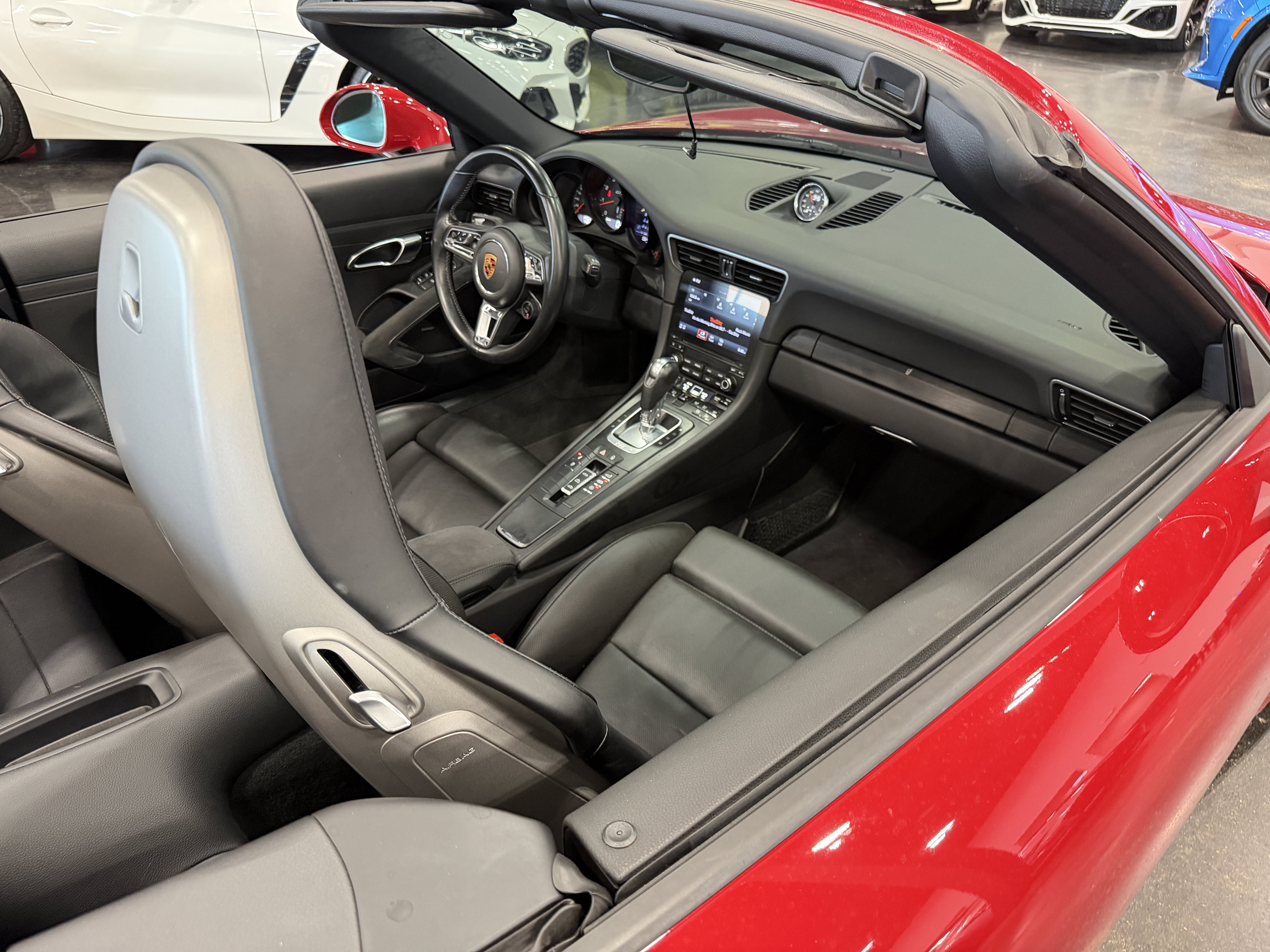 2018 Porsche 911 Carrera 4 GTS