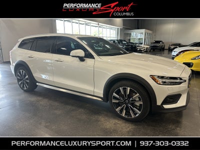 2025 Volvo V60 Cross Country Ultra