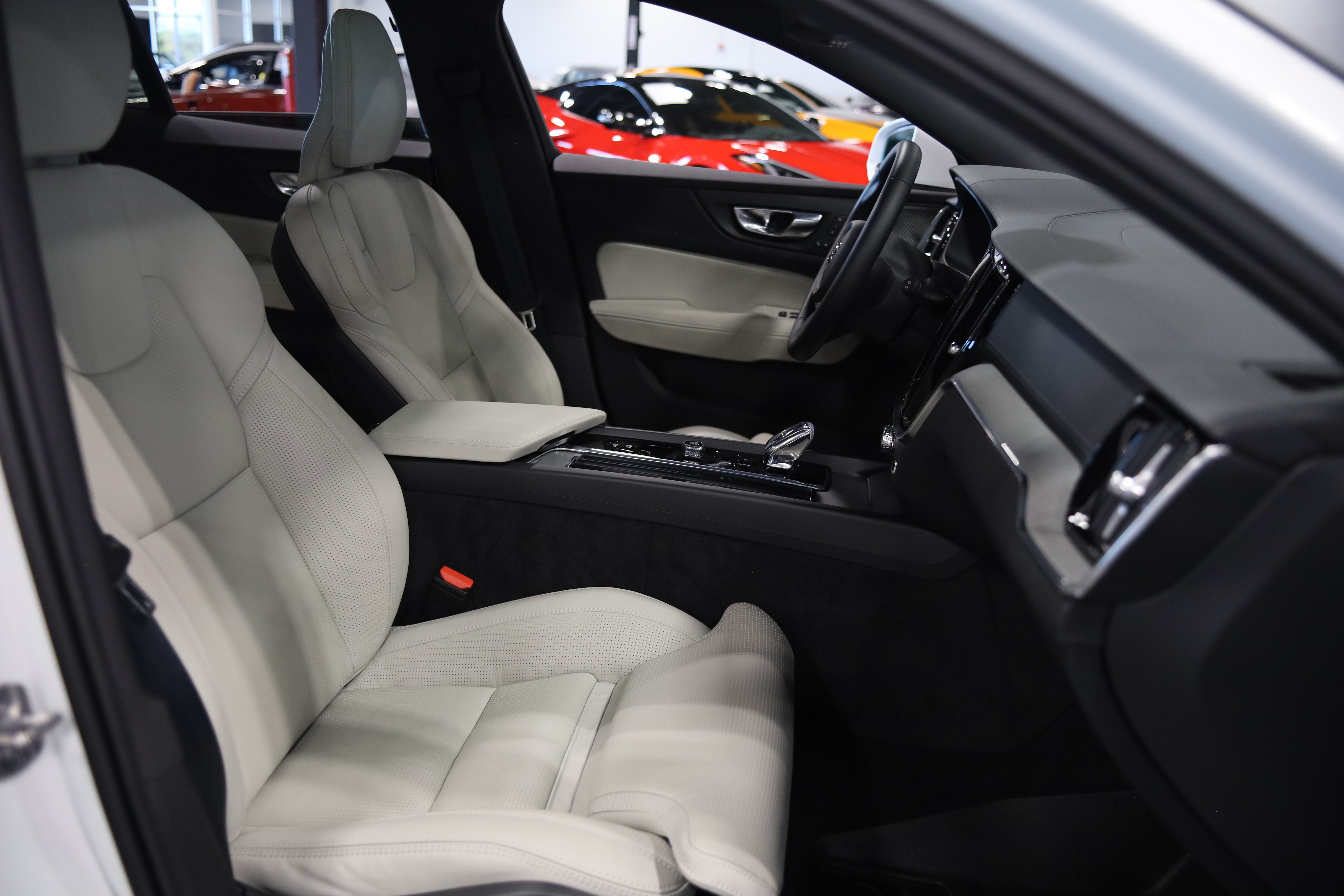 2025 Volvo V60 Cross Country Ultra