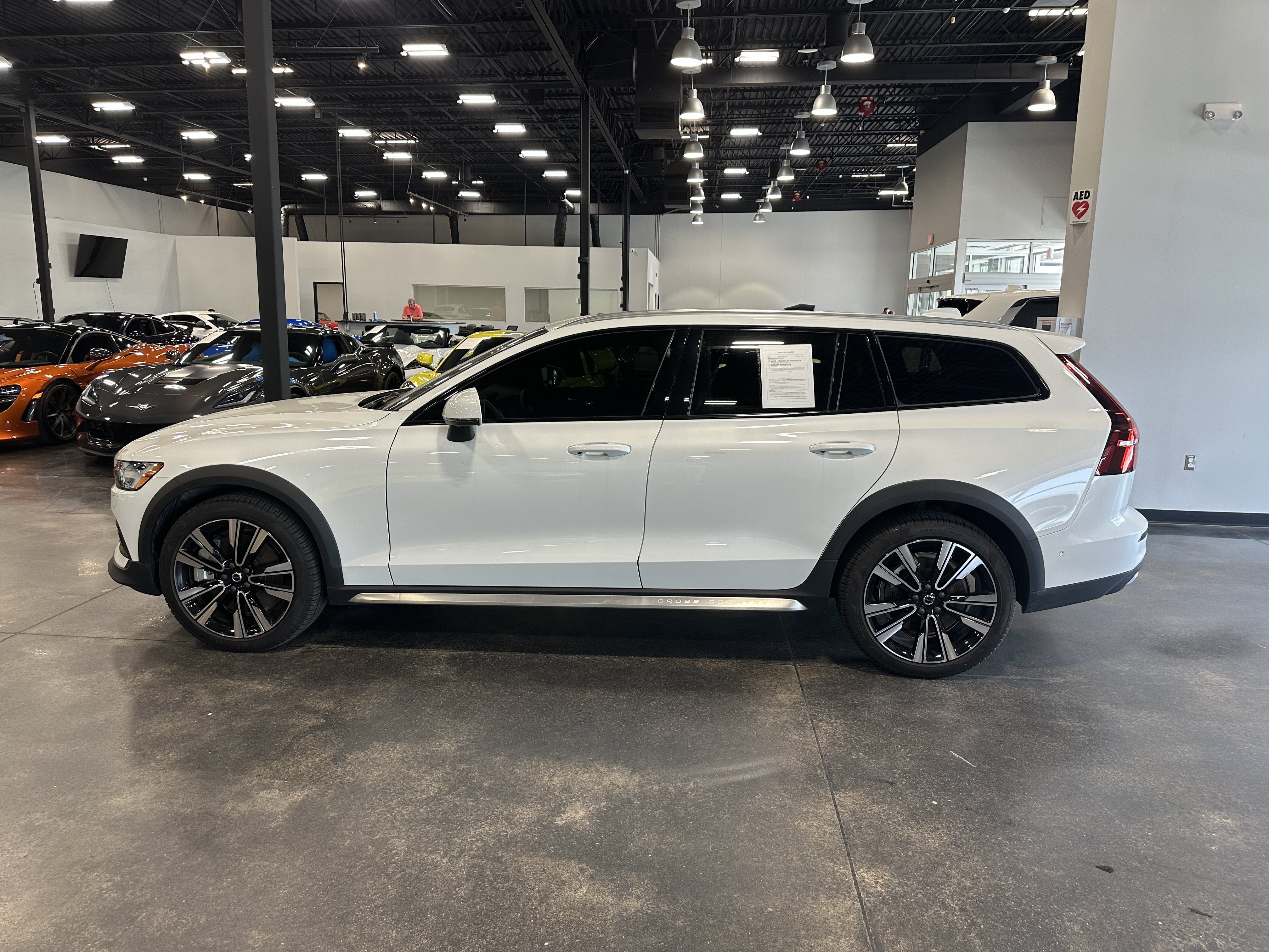 2025 Volvo V60 Cross Country Ultra