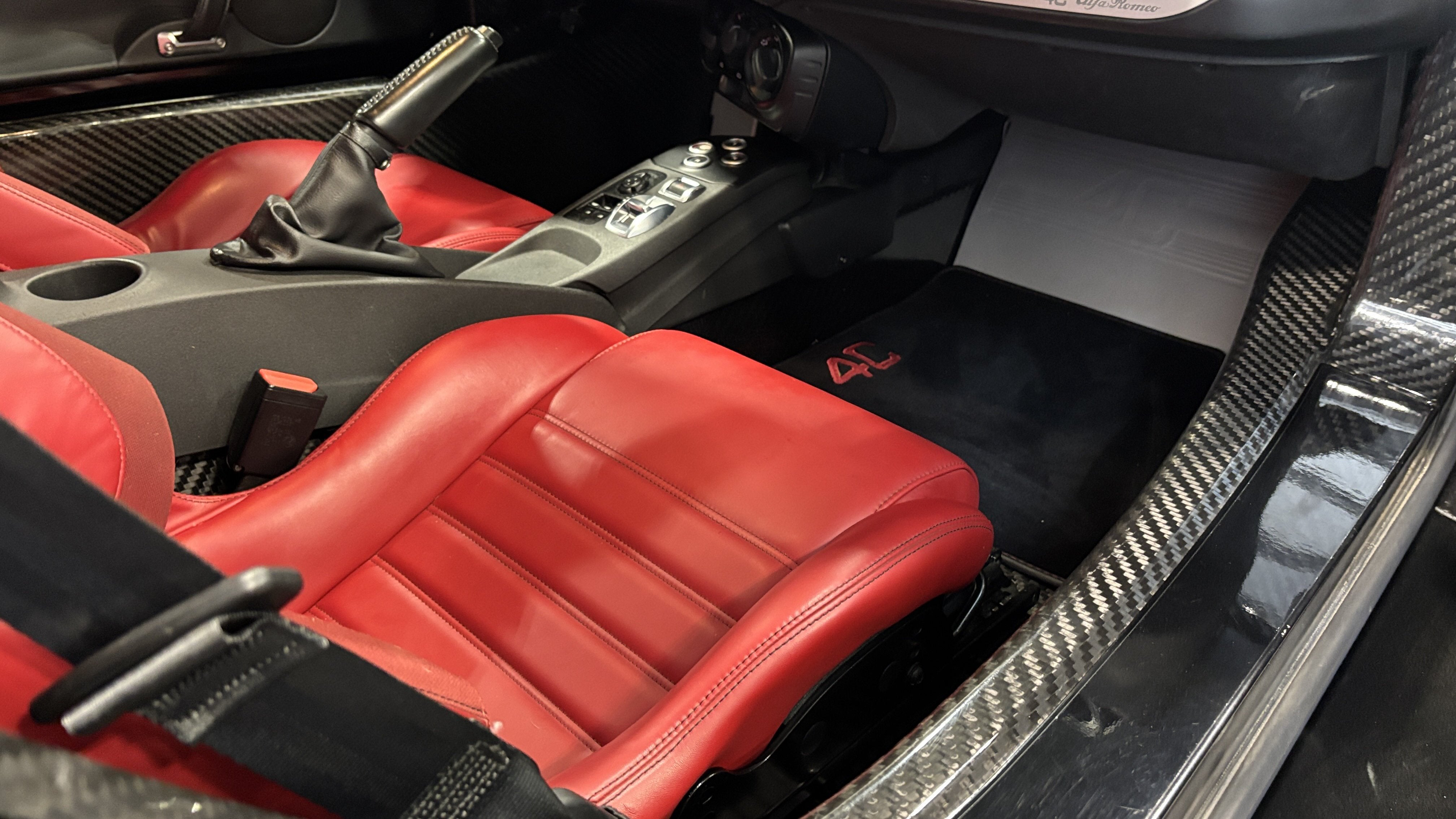 2015 Alfa Romeo 4C Base