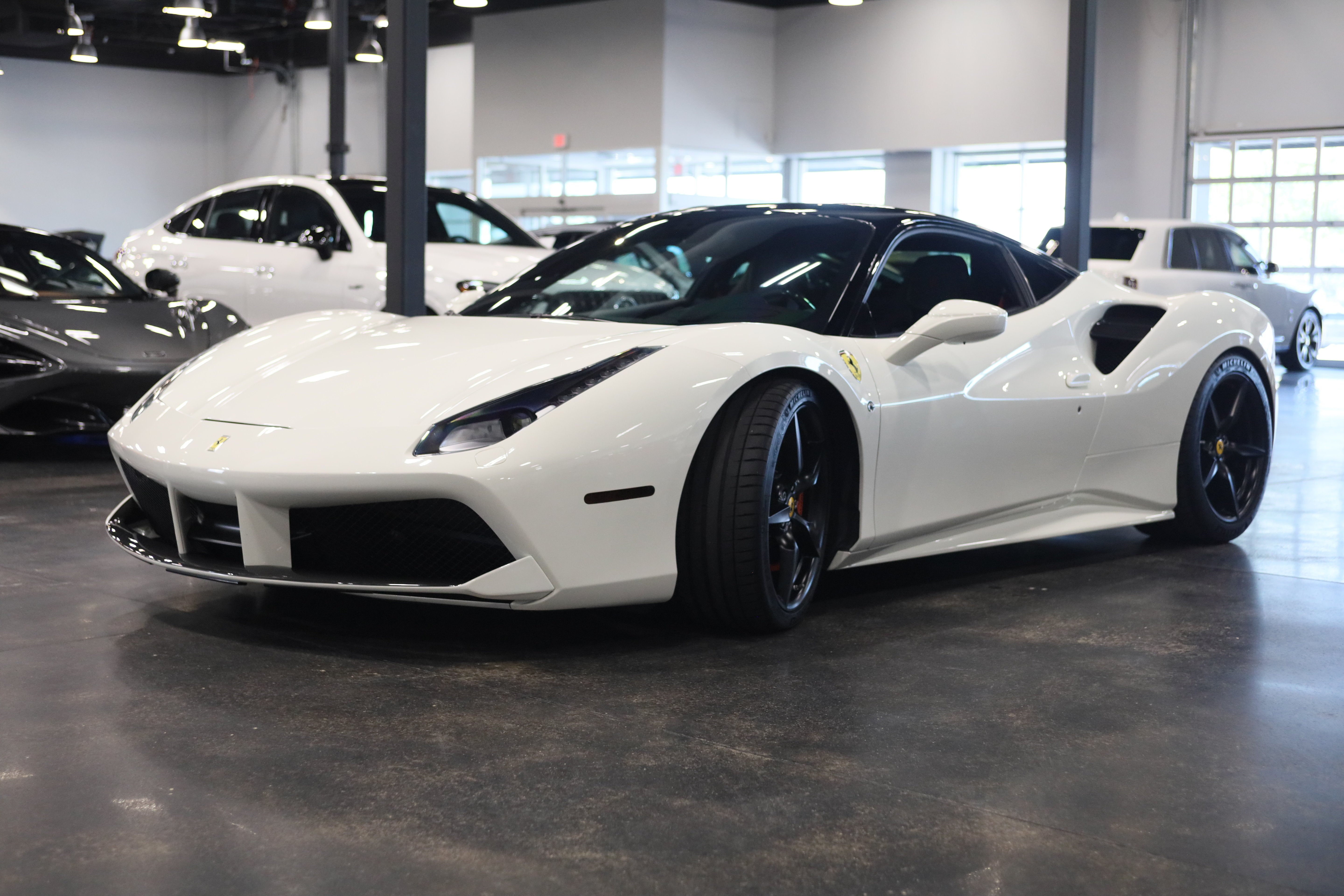 2016 Ferrari 488 GTB Base