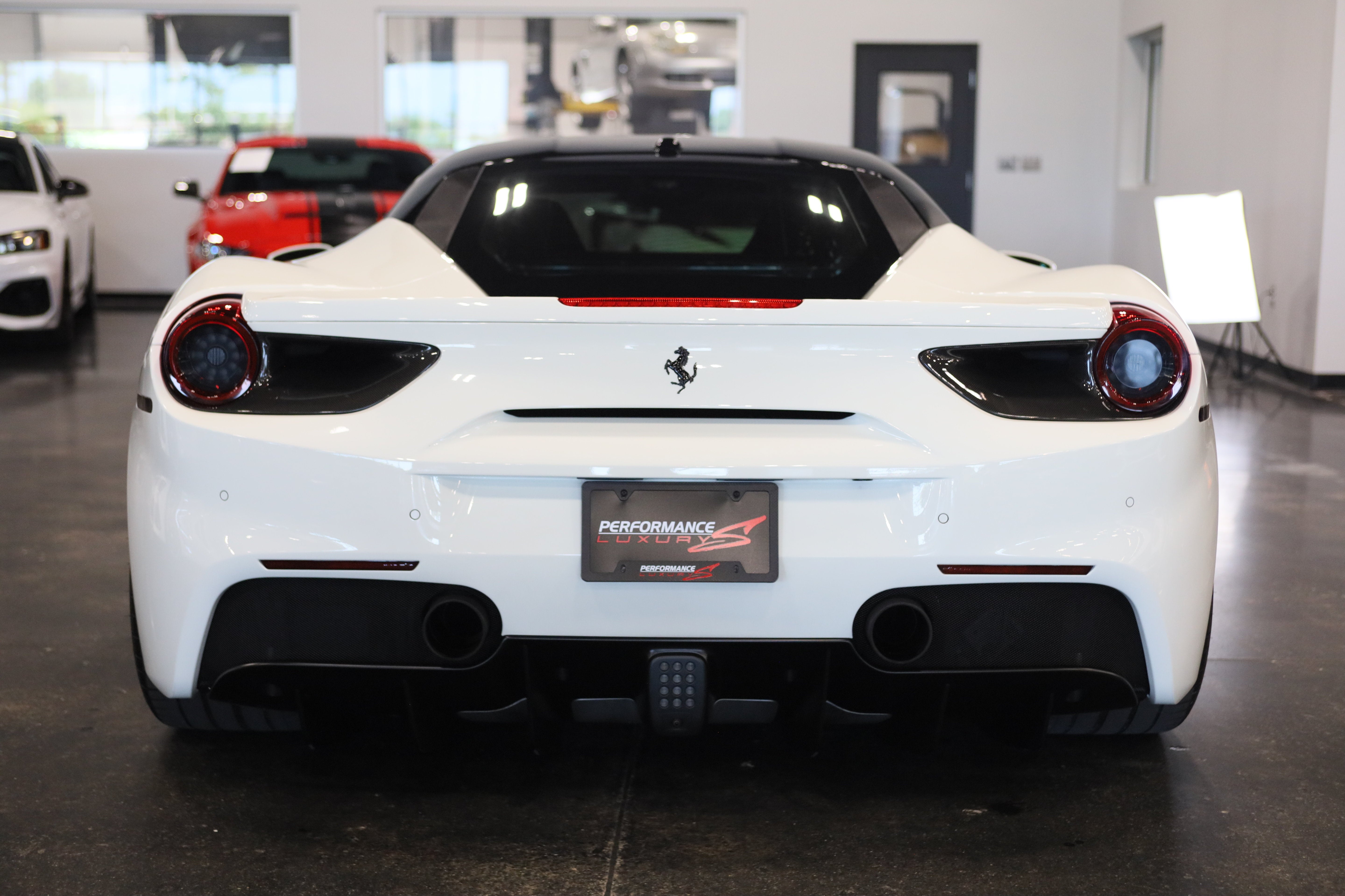 2016 Ferrari 488 GTB Base