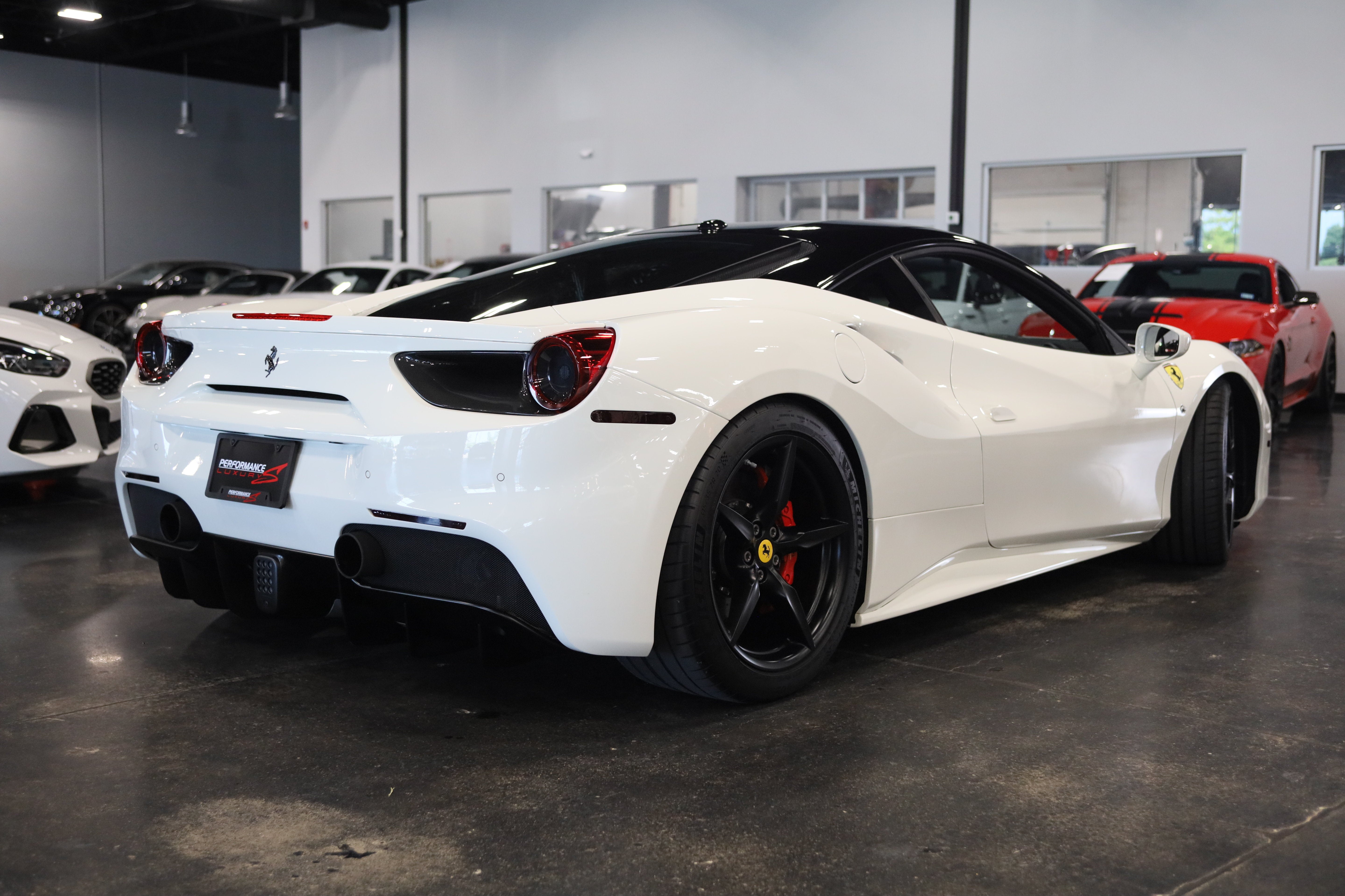 2016 Ferrari 488 GTB Base