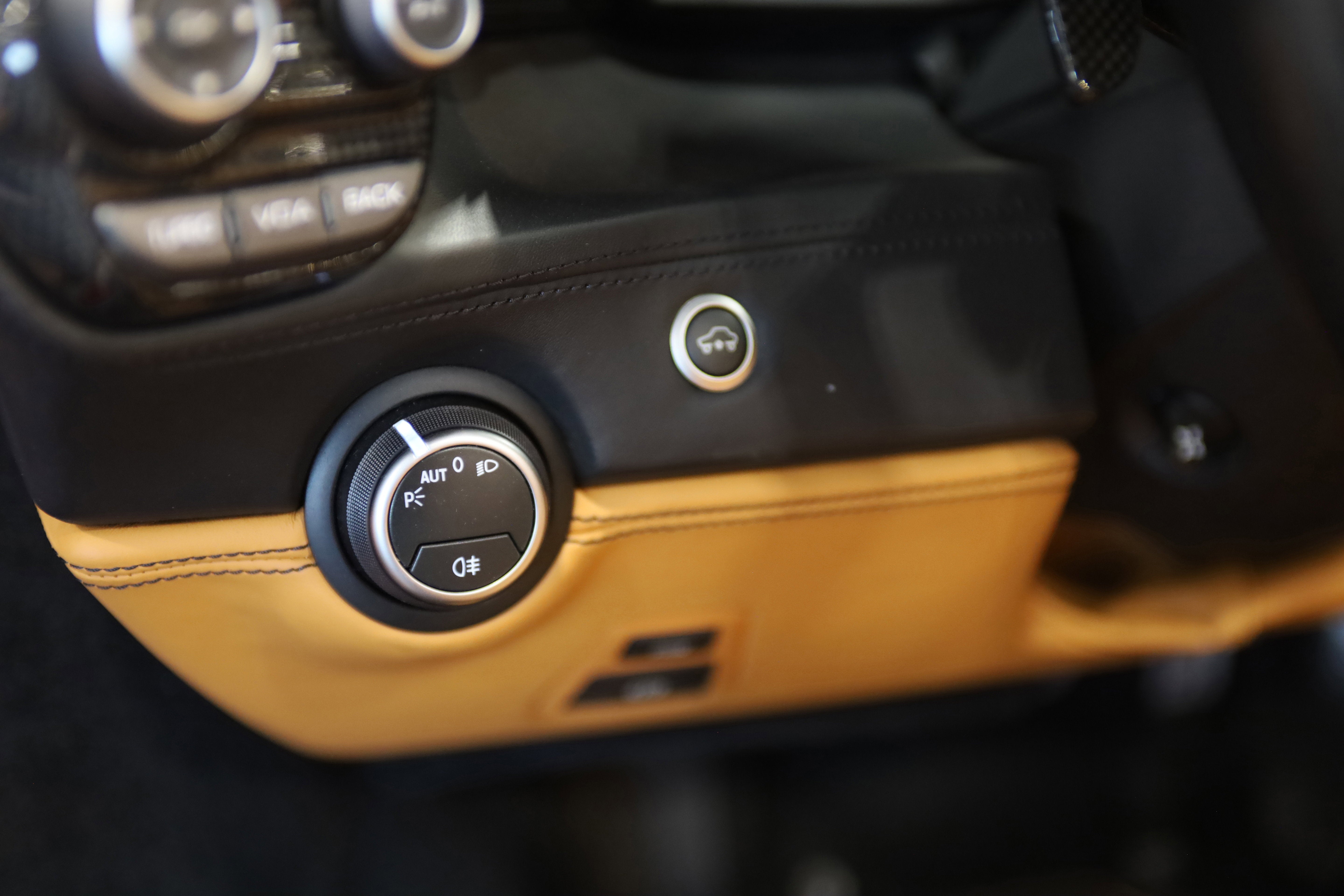 2019 Ferrari 488 Spider Base