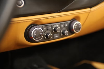 2019 Ferrari 488 Spider Base