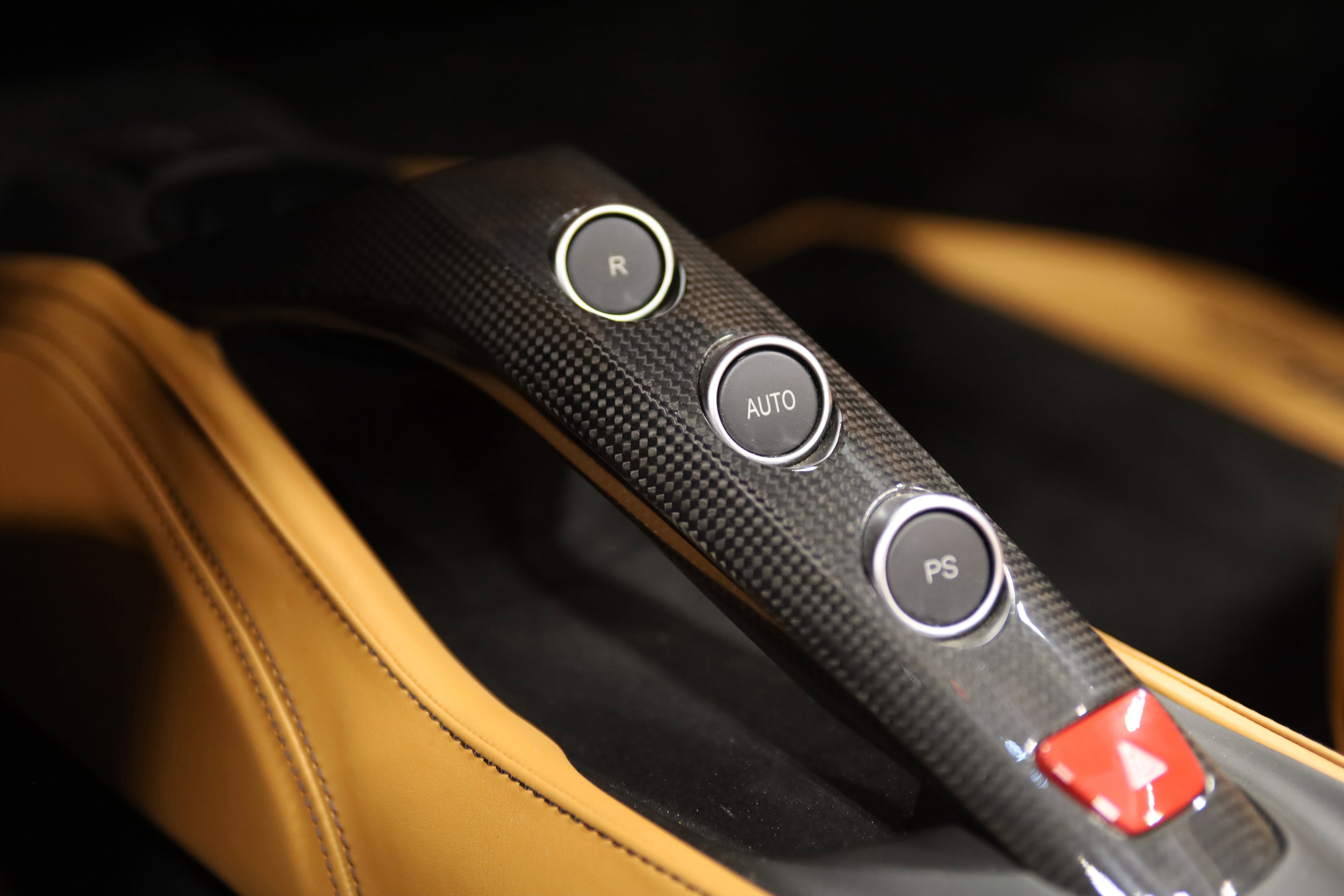 2019 Ferrari 488 Spider Base