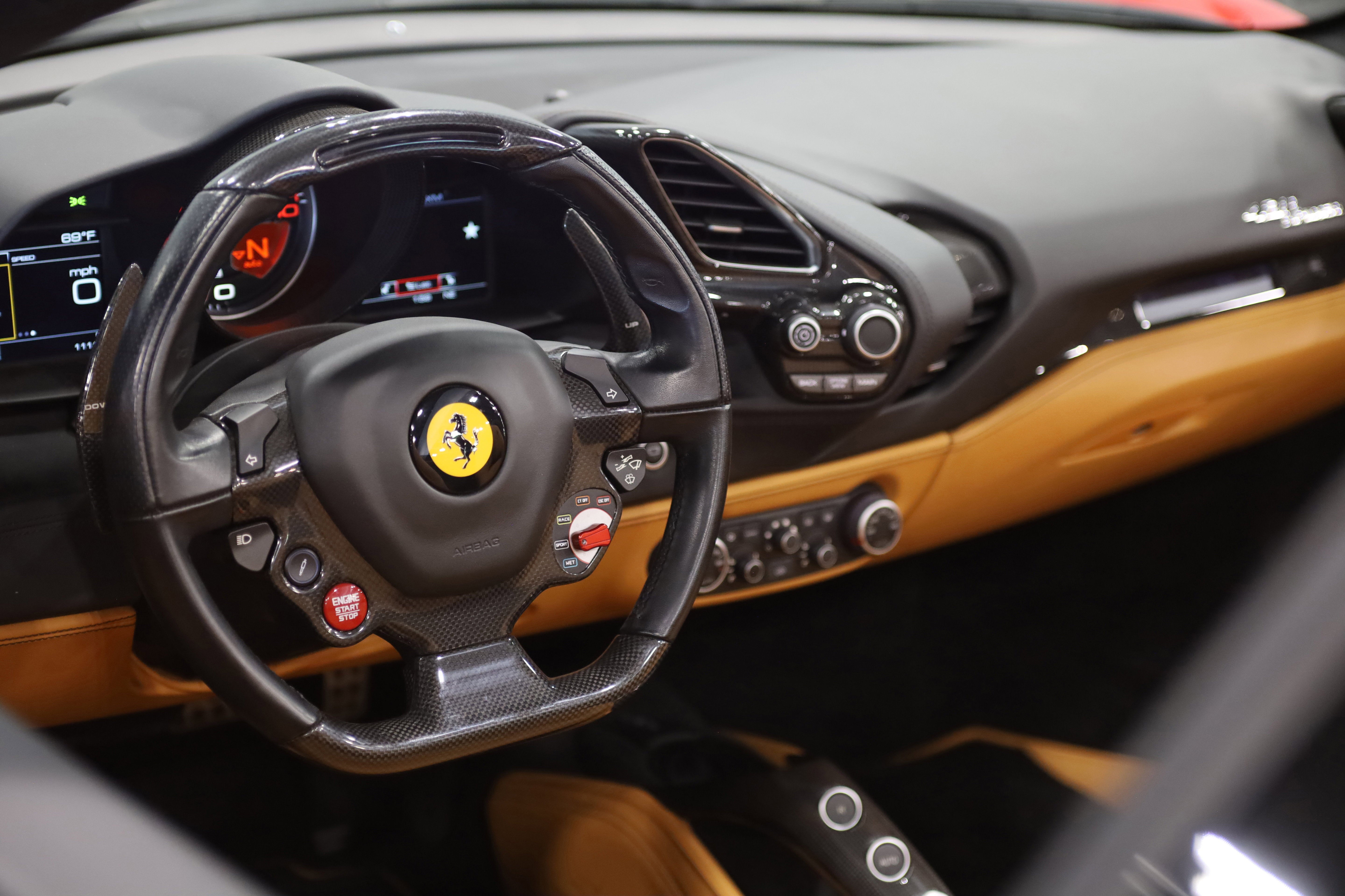 2019 Ferrari 488 Spider Base