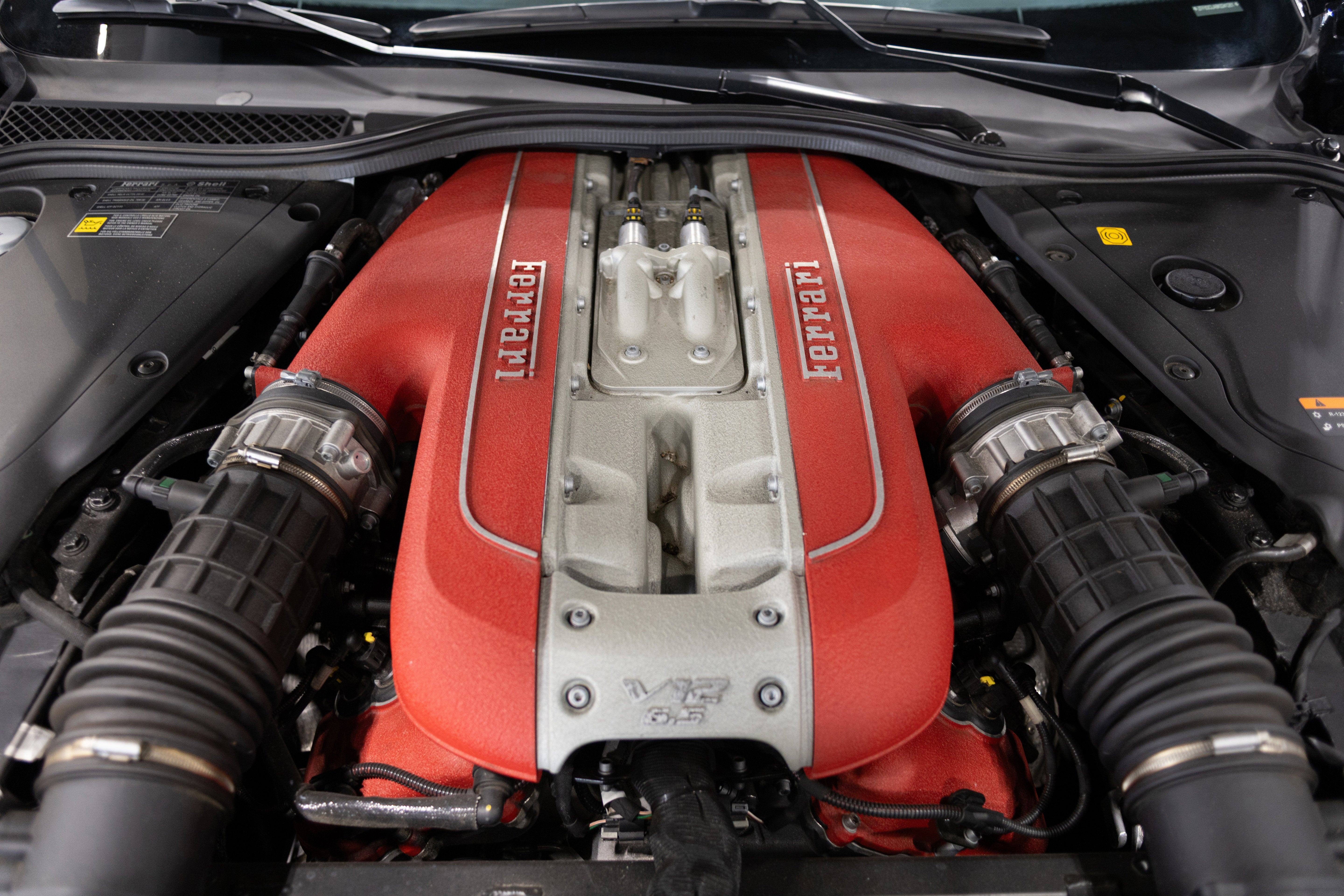 2019 Ferrari 812 Superfast Base