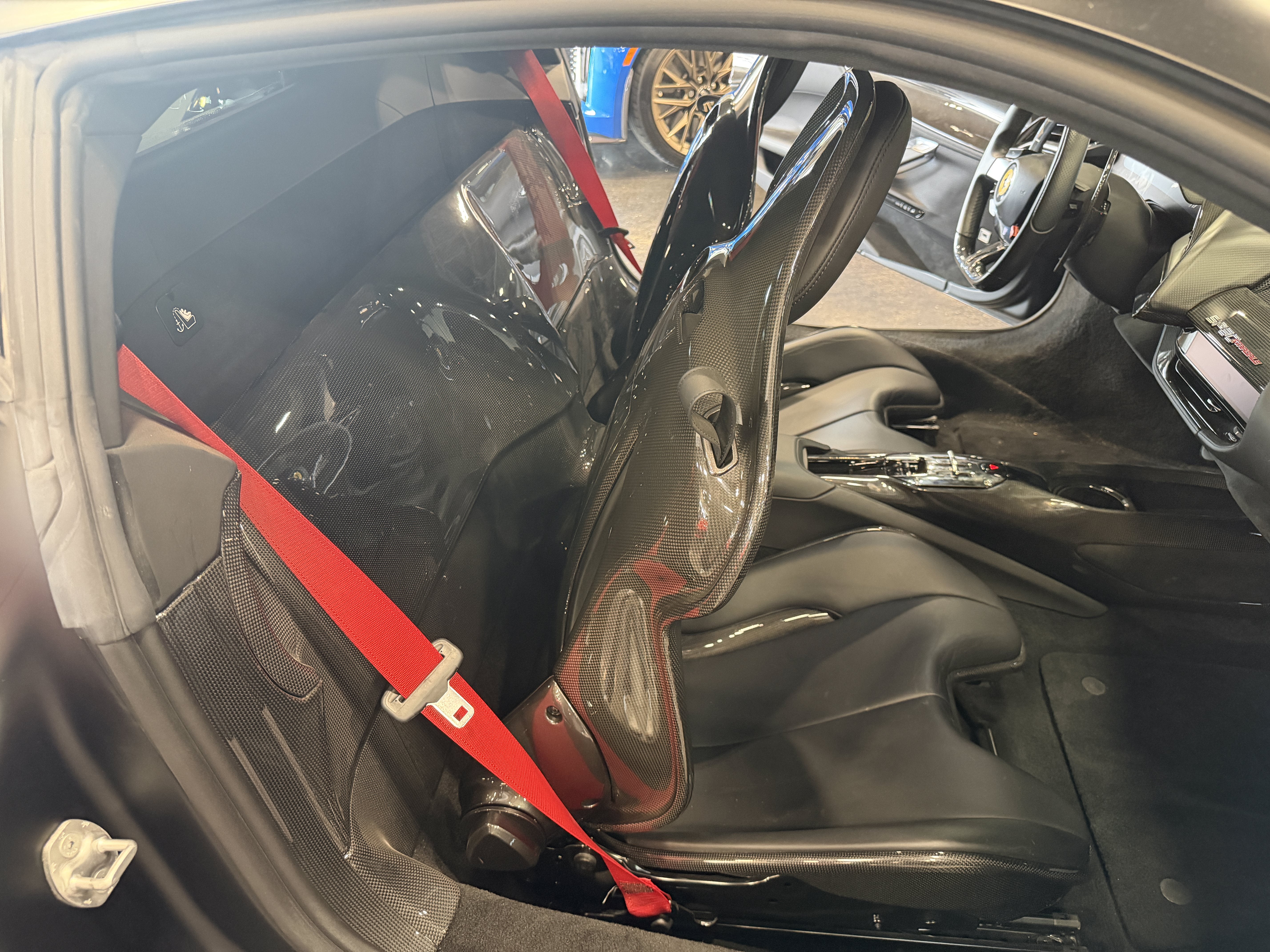 2022 Ferrari SF90 Stradale Base
