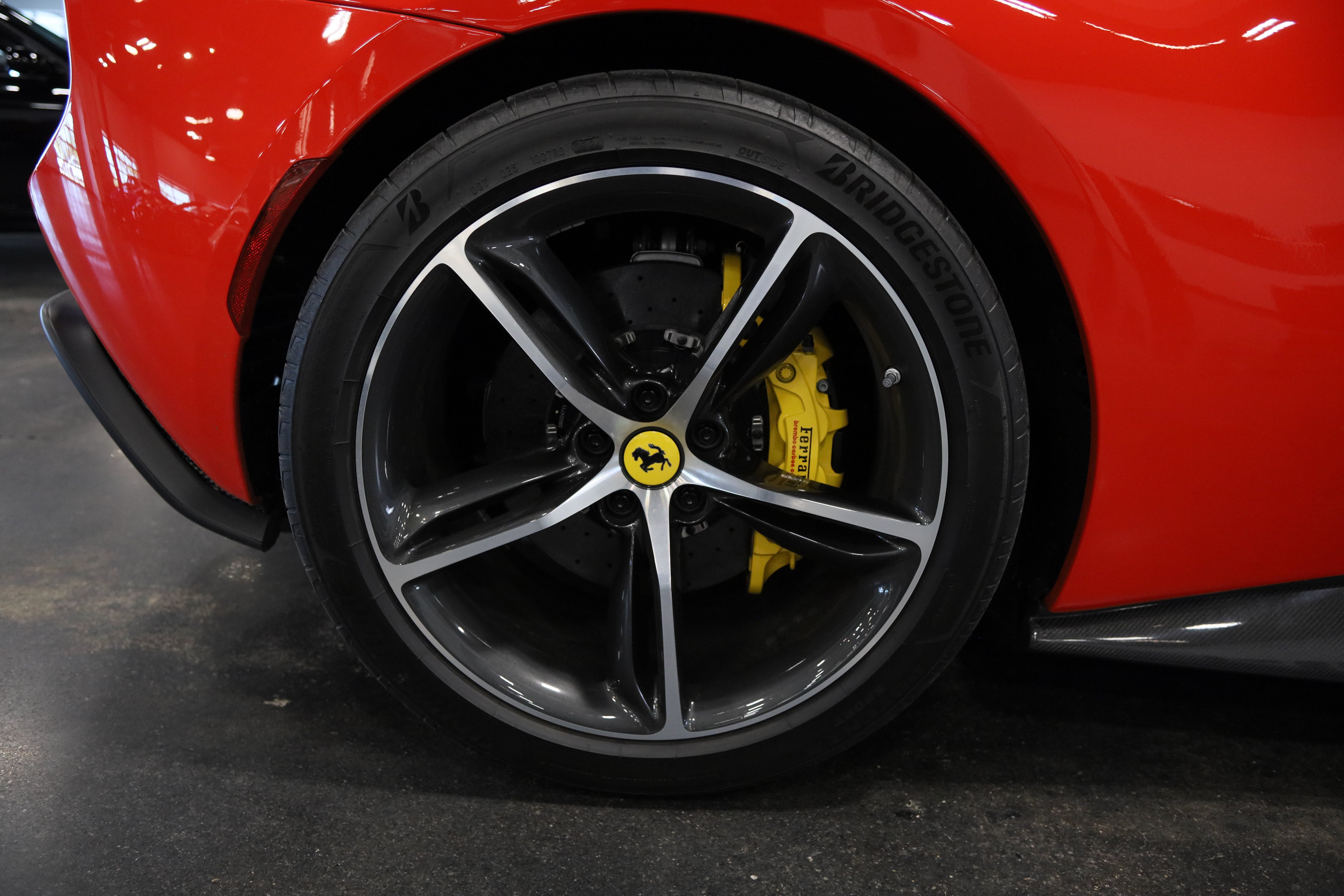 2025 Ferrari 296 GTB Base