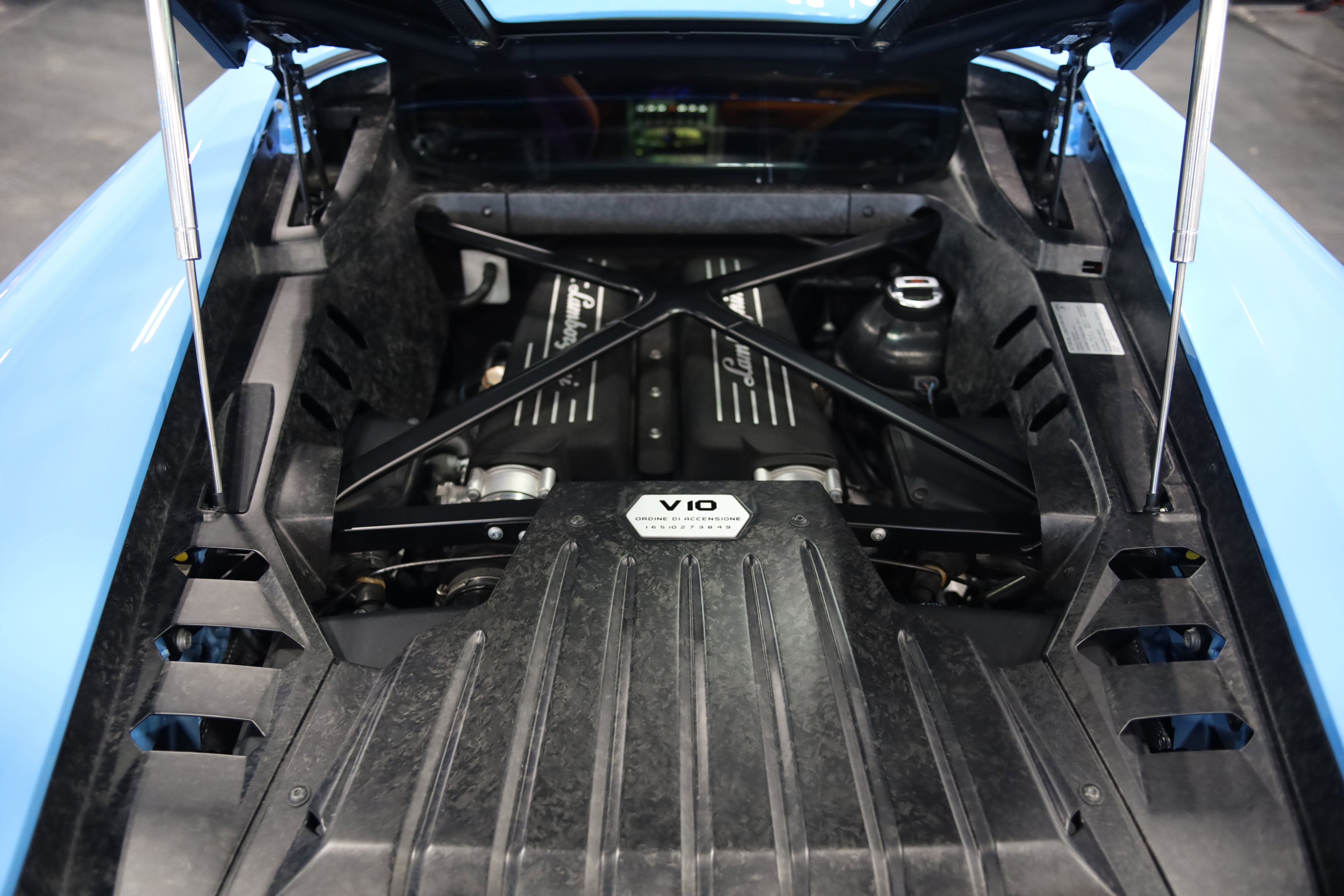 2016 Lamborghini Huracan LP610-4