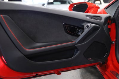 2020 Lamborghini Huracan EVO Base