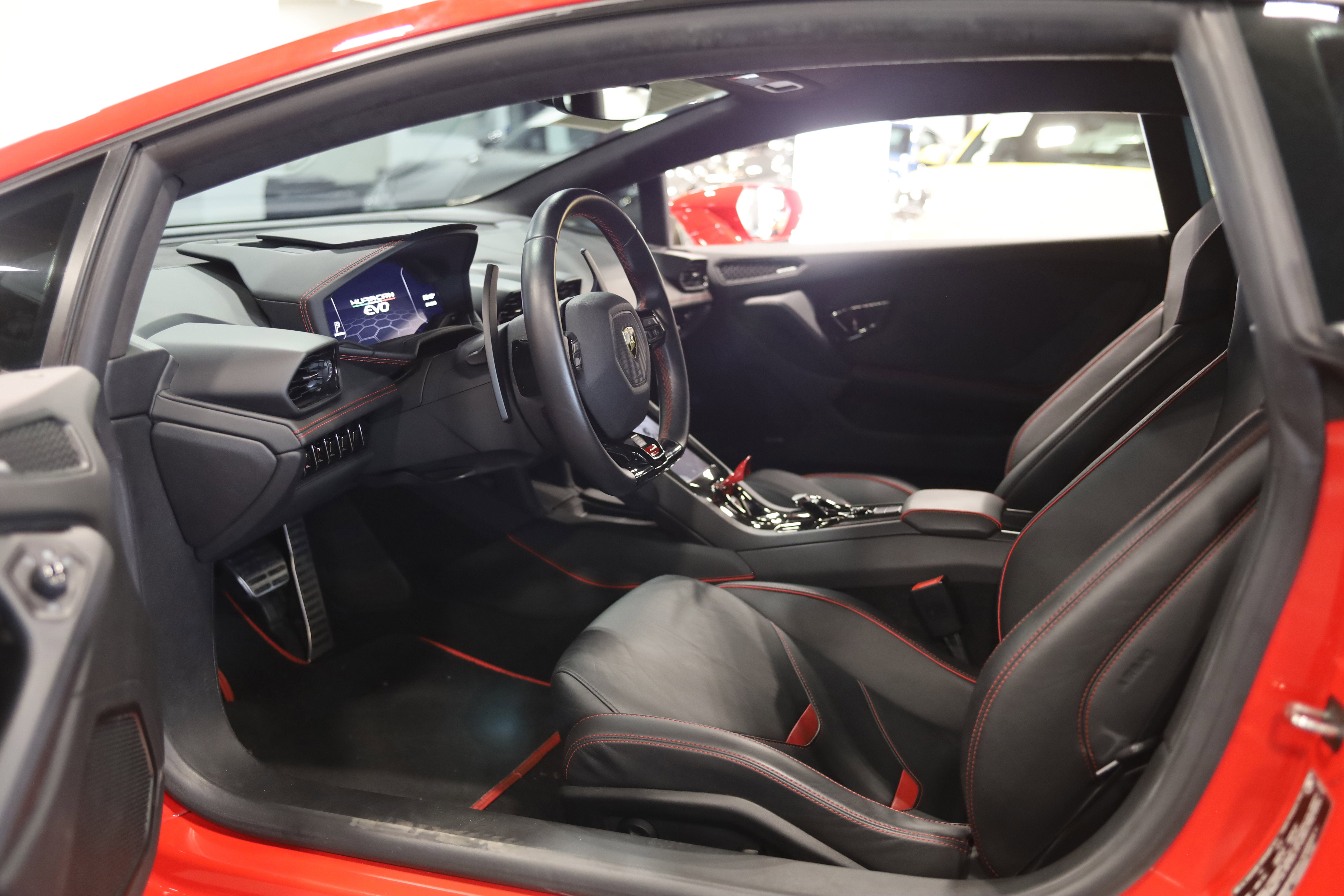 2020 Lamborghini Huracan EVO Base