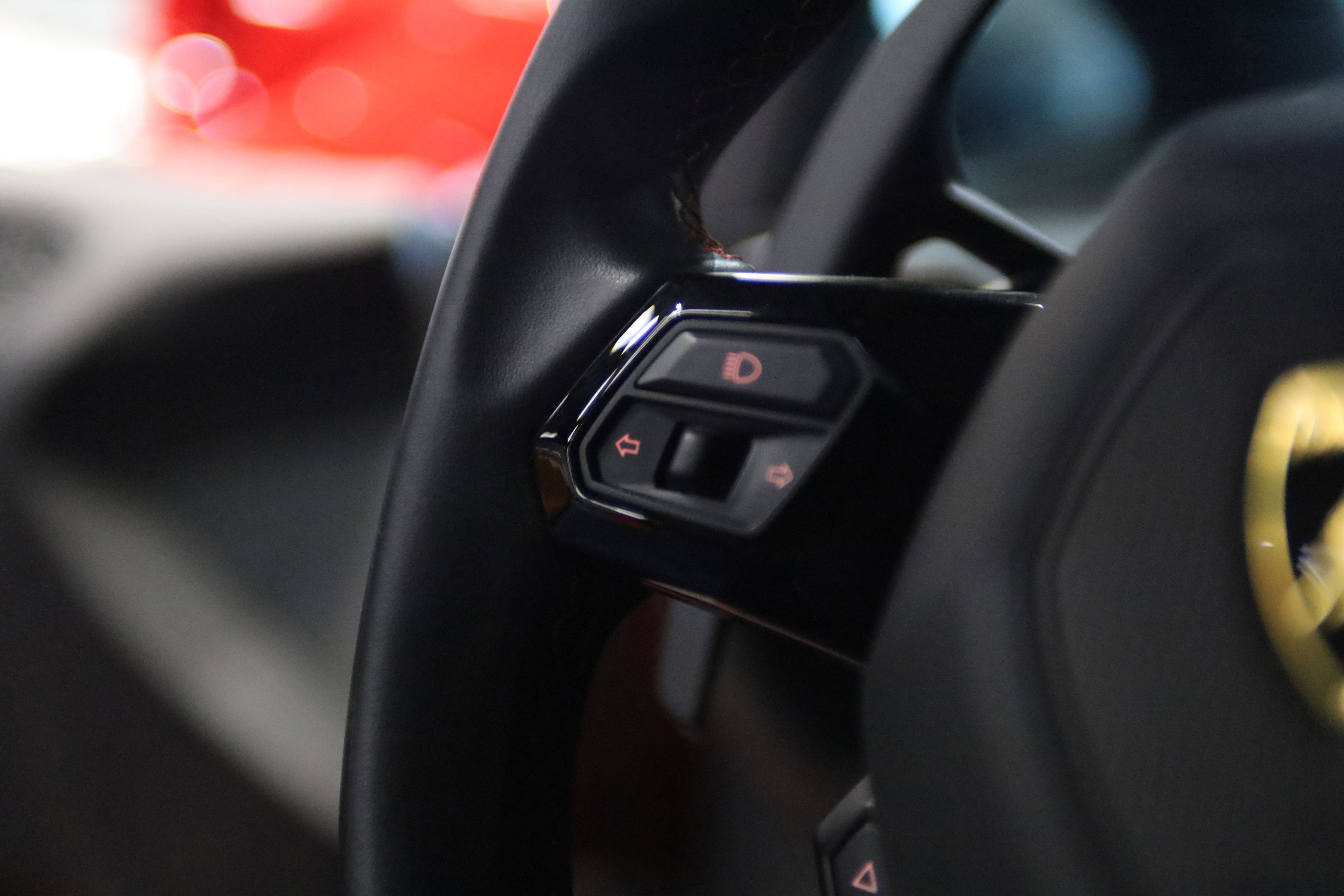 2020 Lamborghini Huracan EVO Base