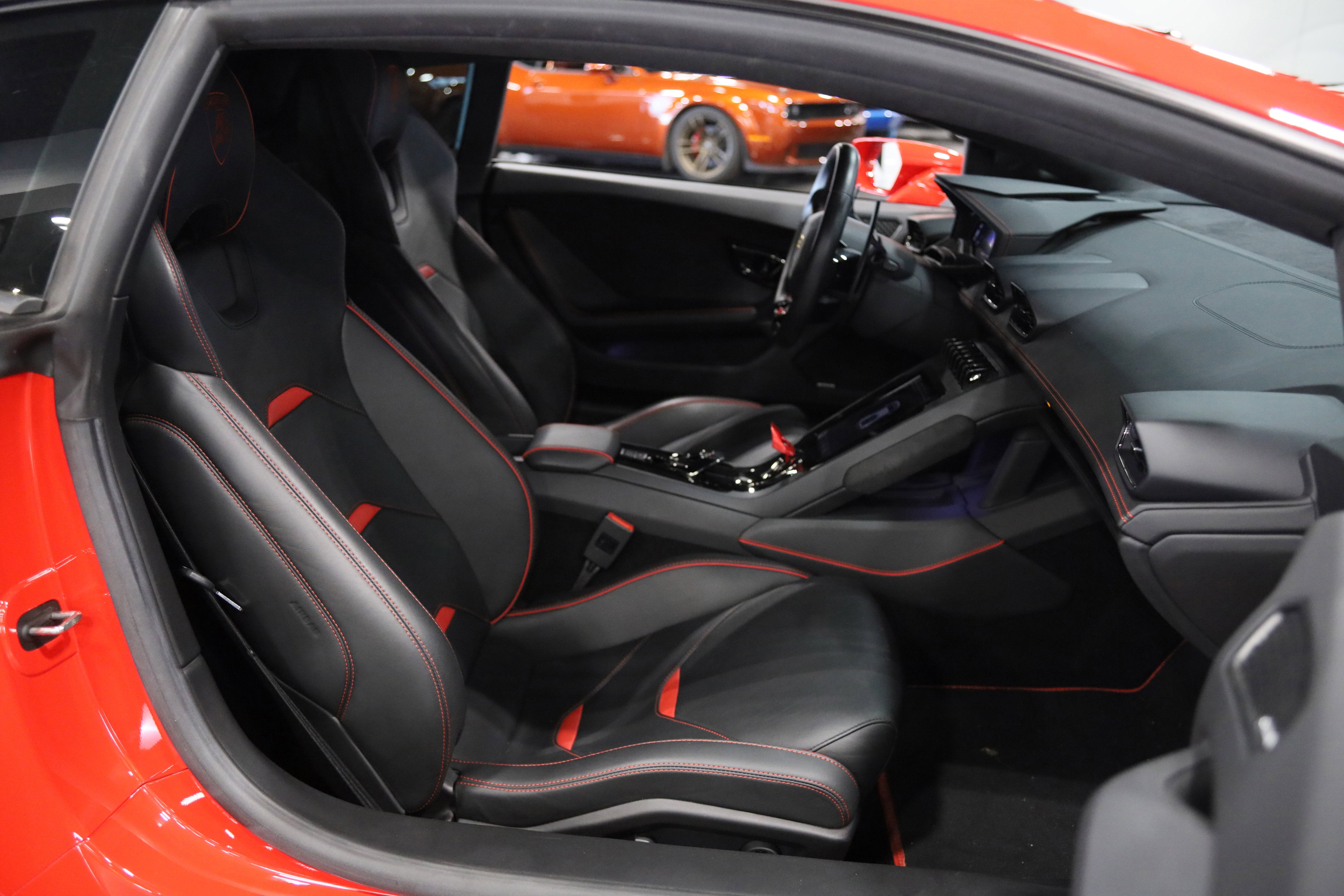 2020 Lamborghini Huracan EVO Base