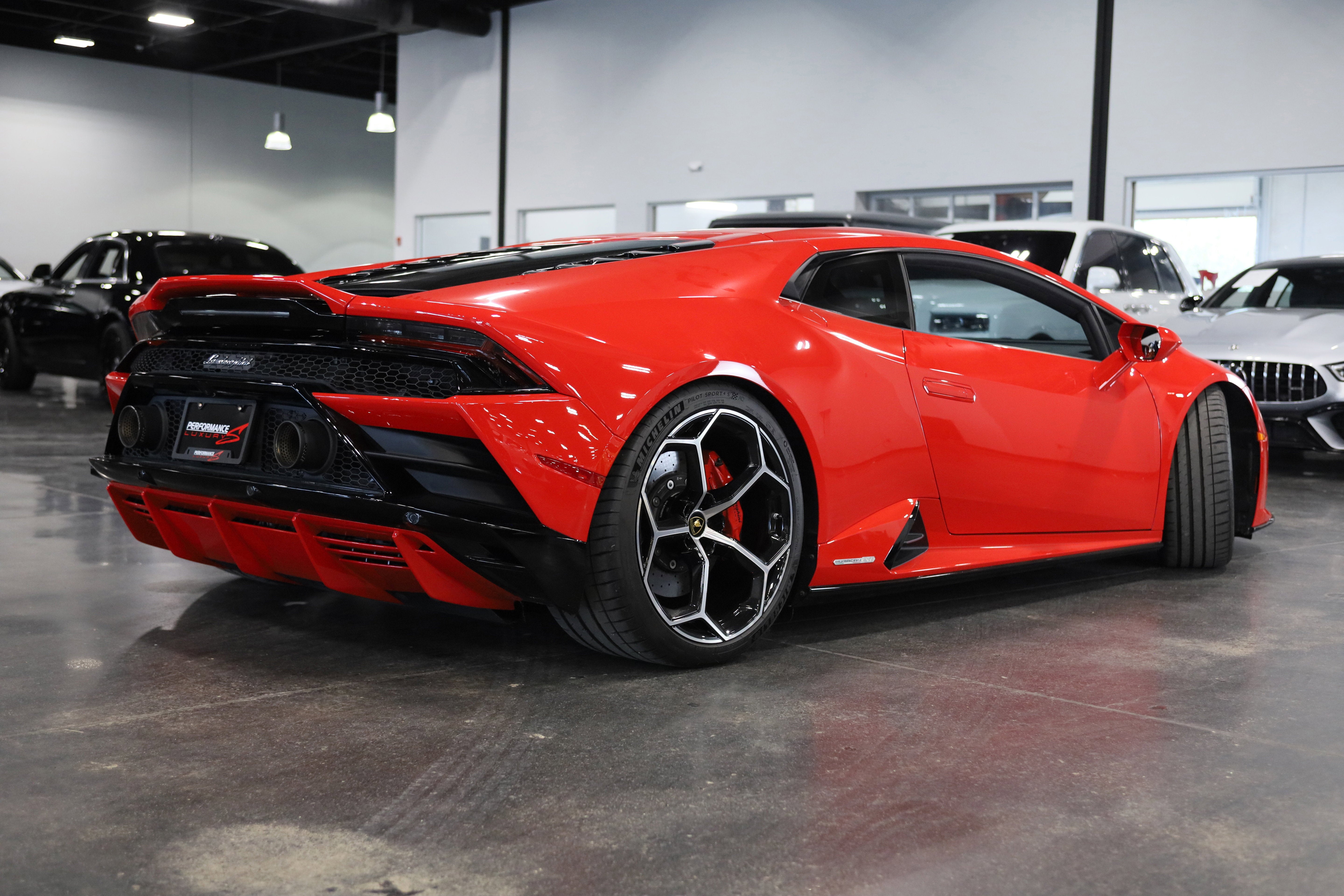 2020 Lamborghini Huracan EVO Base