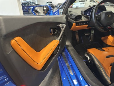 2020 Lamborghini Huracan EVO Base