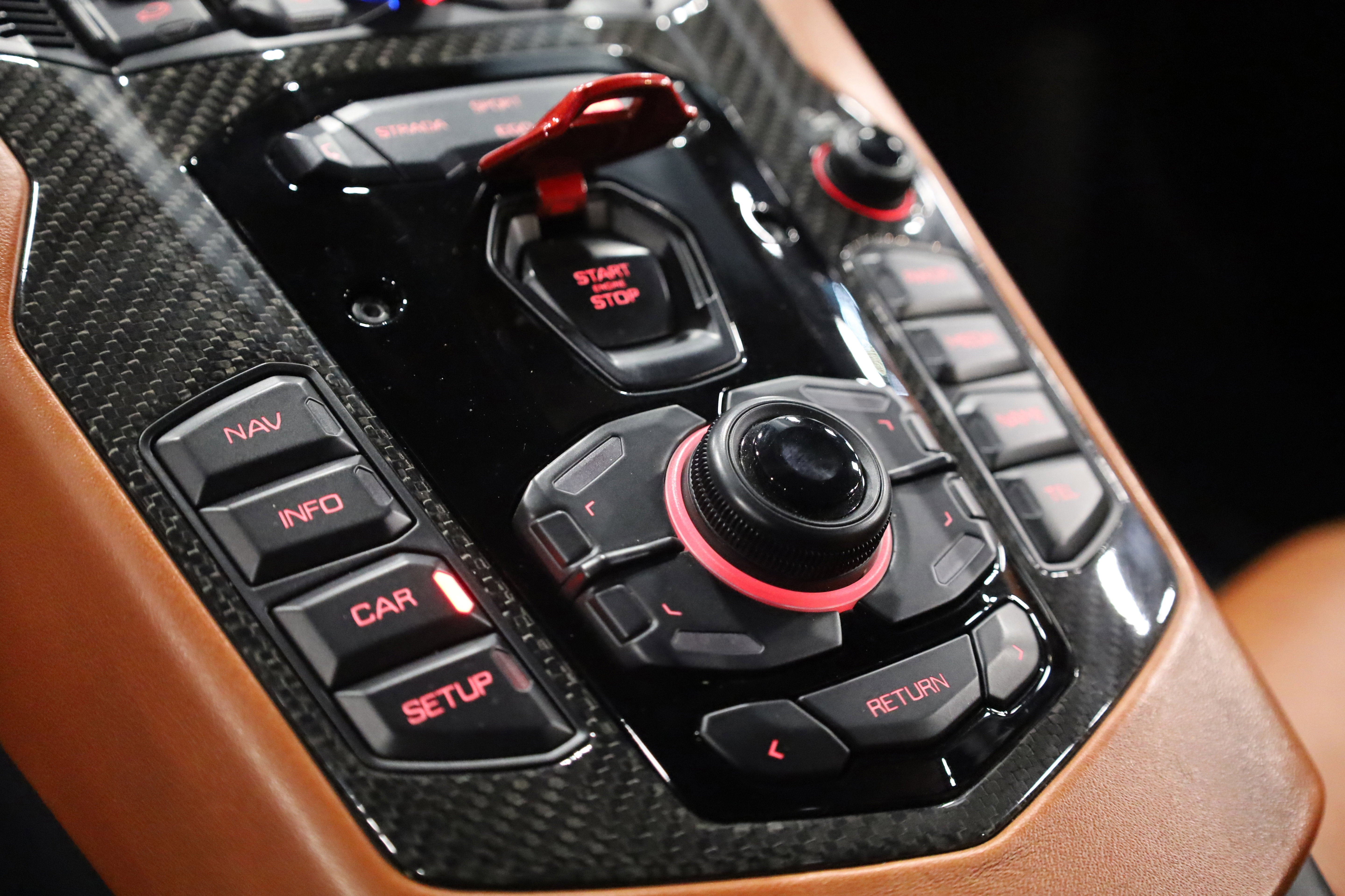 2018 Lamborghini Aventador S