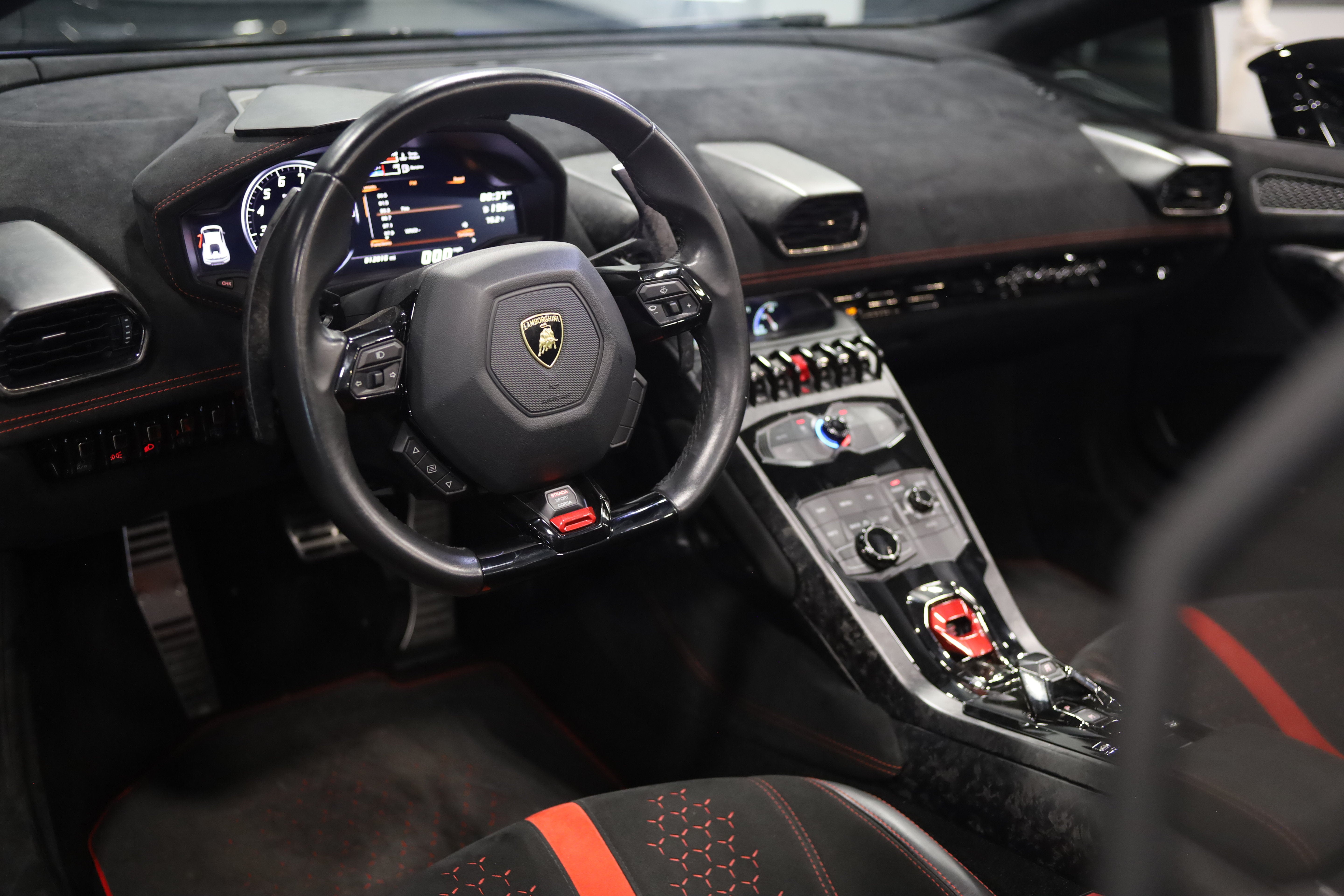 2019 Lamborghini Huracan Performante Spyder