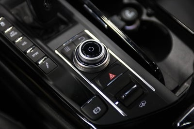 2020 Maserati Levante Base